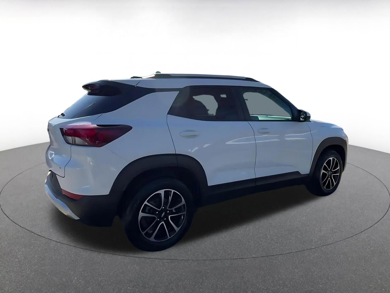 Thumbnail: 2025 Chevrolet TrailBlazer - 15