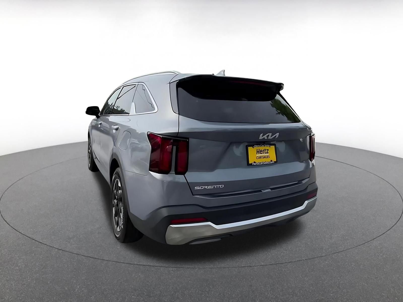 Thumbnail: 2024 Kia Sorento - 11
