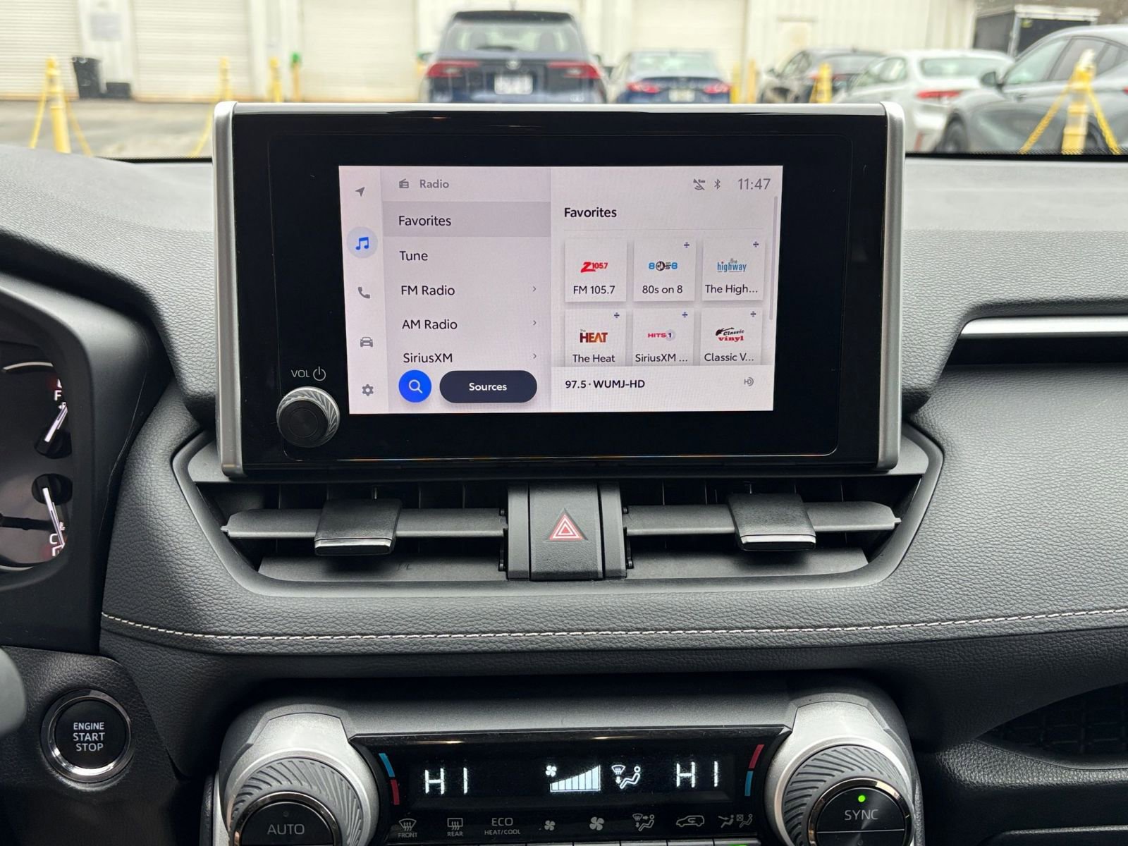 Thumbnail: 2025 Toyota RAV4 - 21