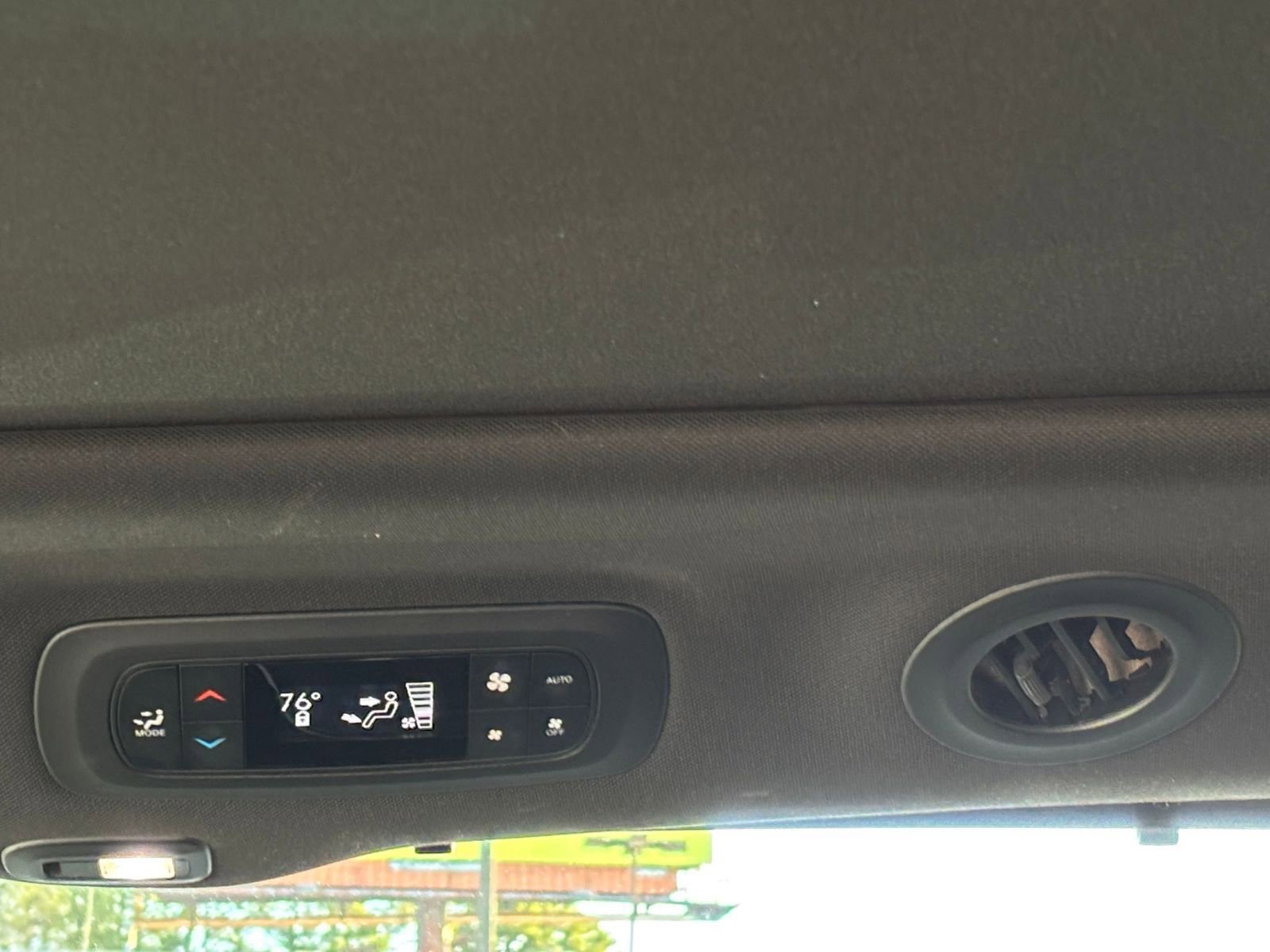 Thumbnail: 2025 Chrysler Pacifica - 24