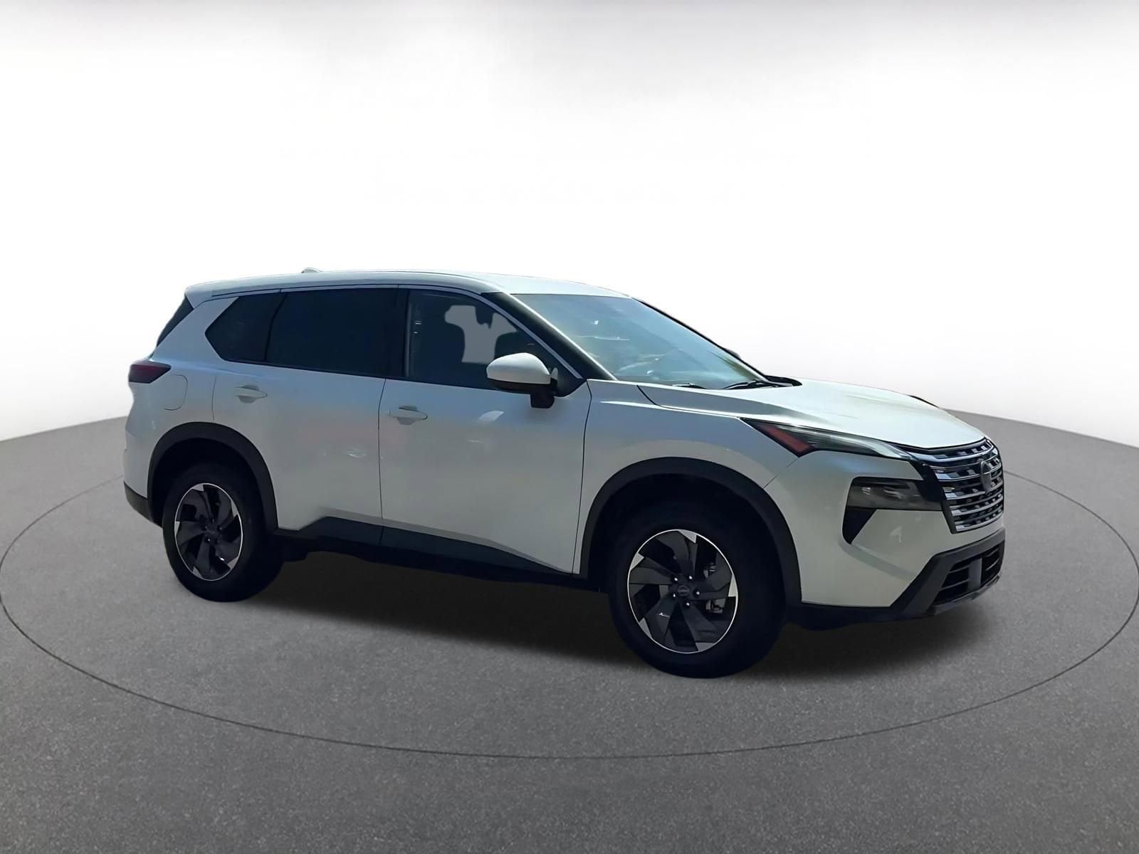 Thumbnail: 2025 Nissan Rogue - 2