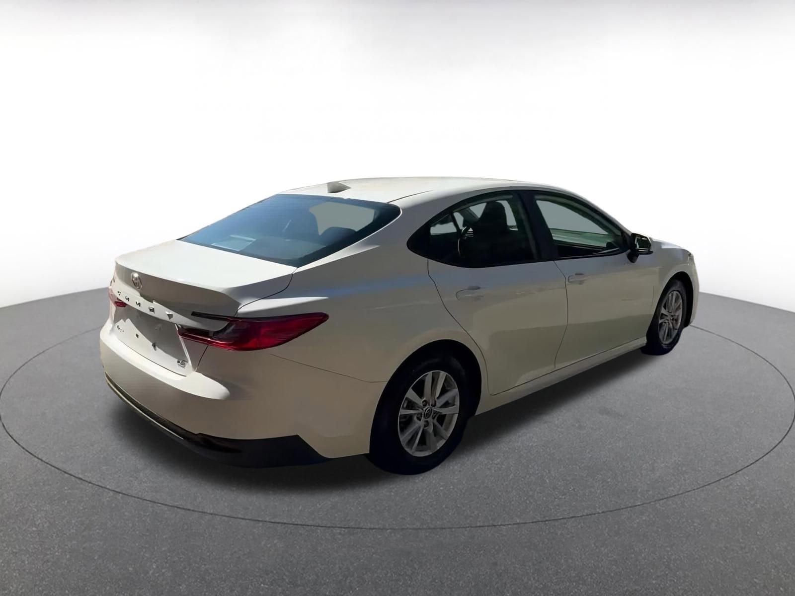 Thumbnail: 2025 Toyota Camry - 12