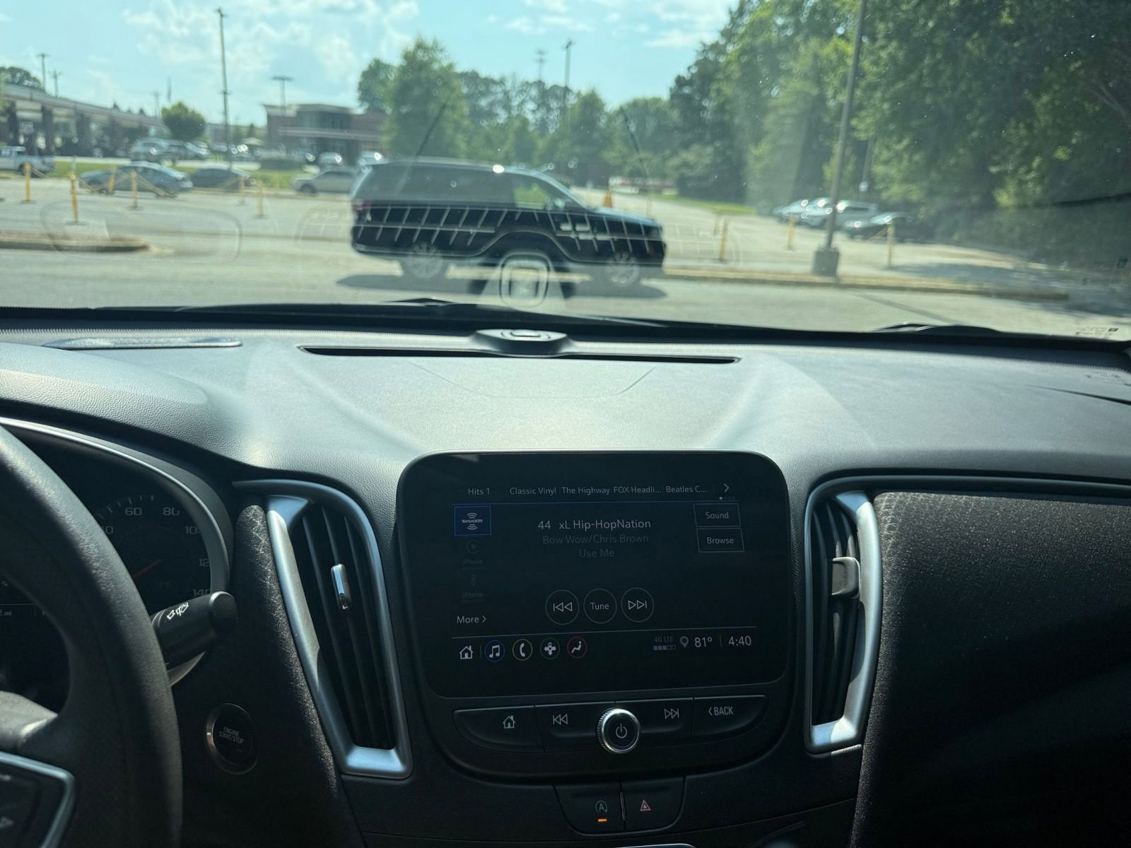 Thumbnail: 2024 Chevrolet Malibu - 18
