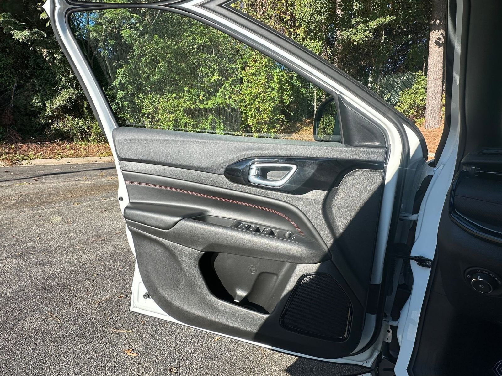 Thumbnail: 2025 Jeep Compass - 20