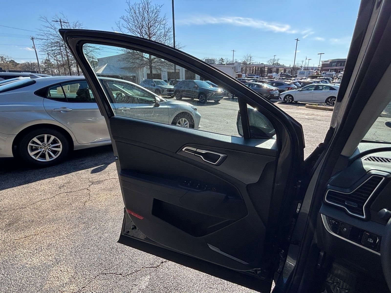 Thumbnail: 2025 Kia Sportage - 18