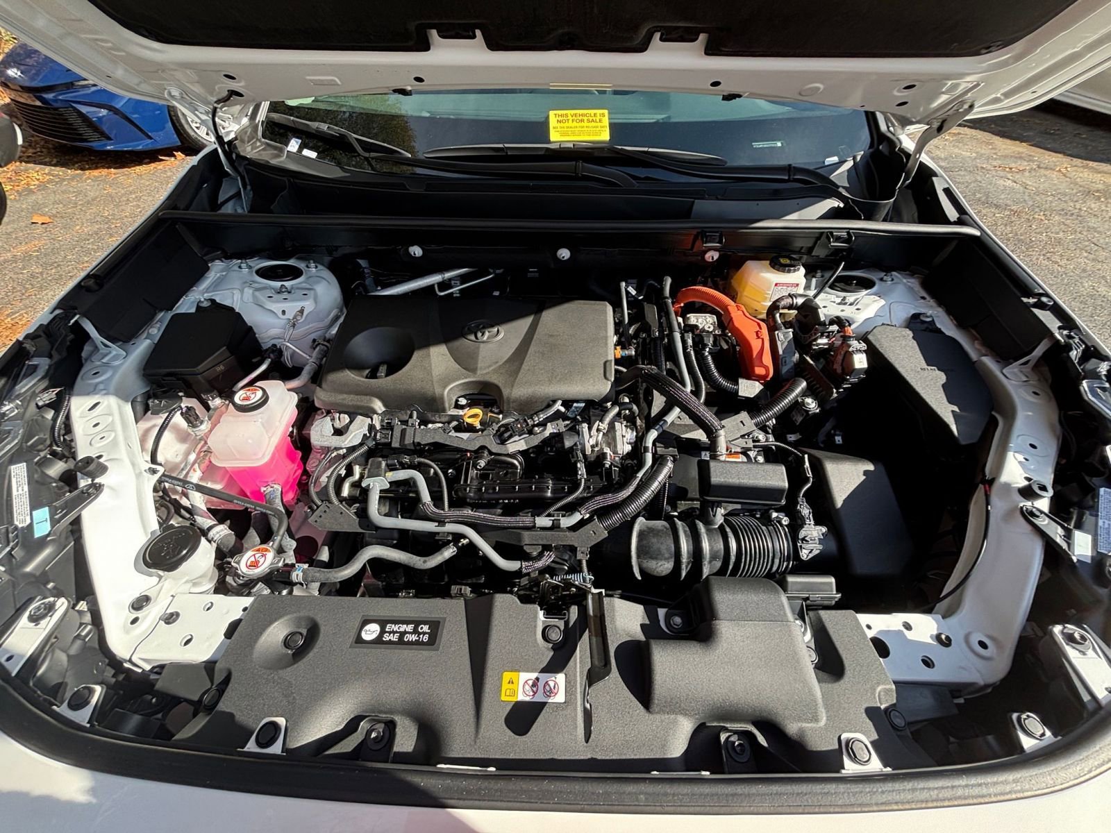 Thumbnail: 2025 Toyota RAV4 - 32