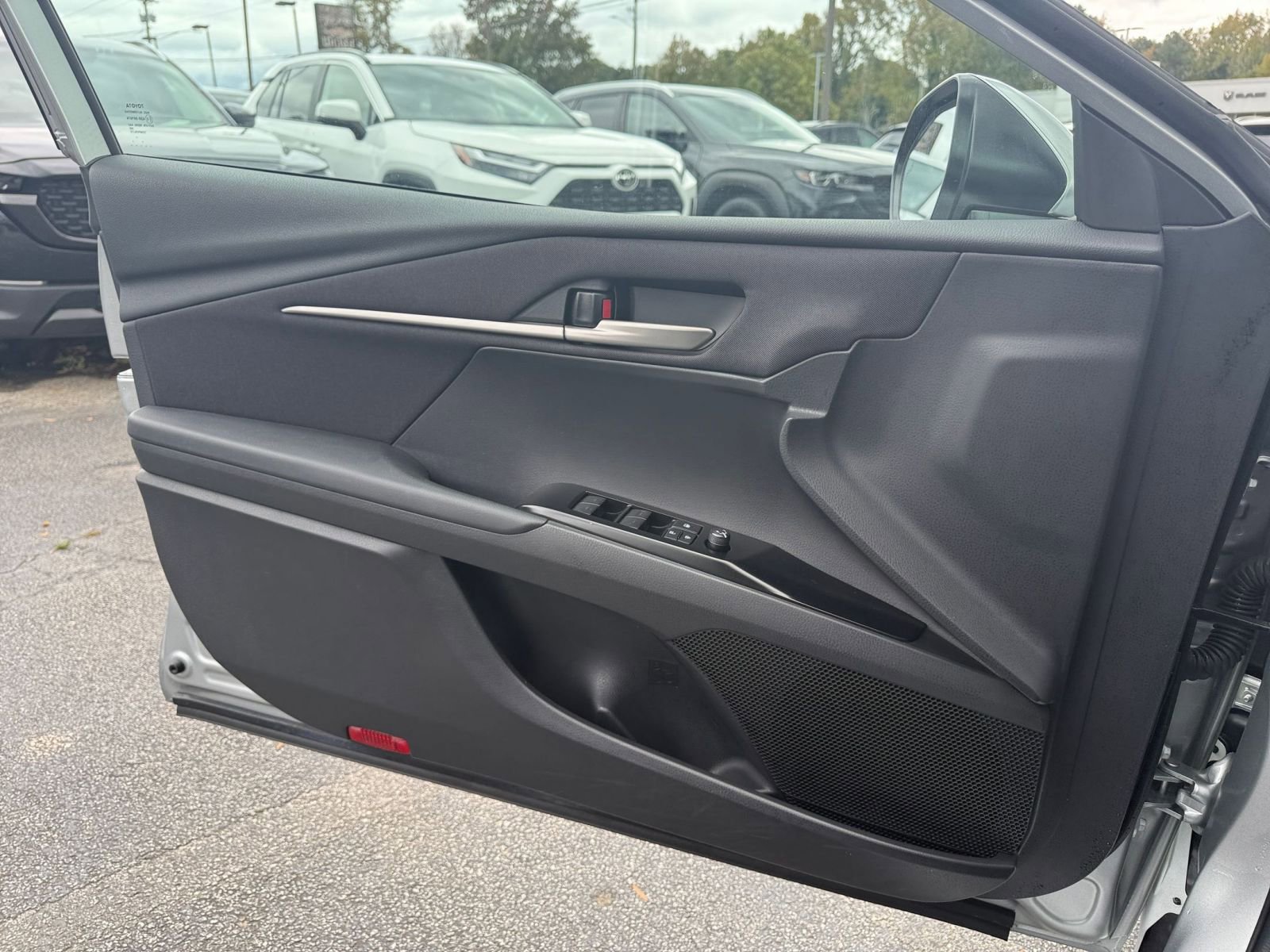 Thumbnail: 2025 Toyota Camry - 20