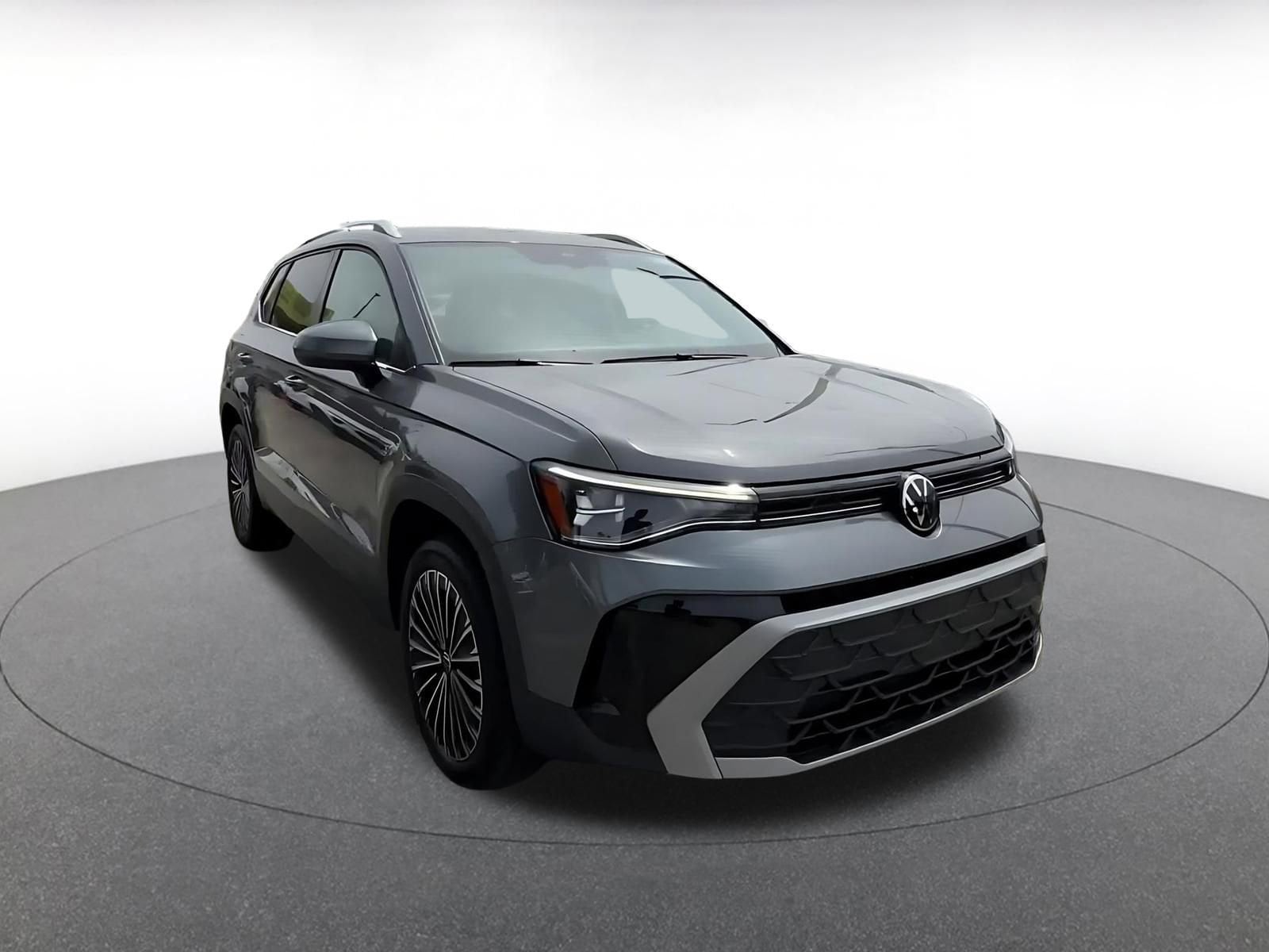 Thumbnail: 2025 Volkswagen Taos - 3