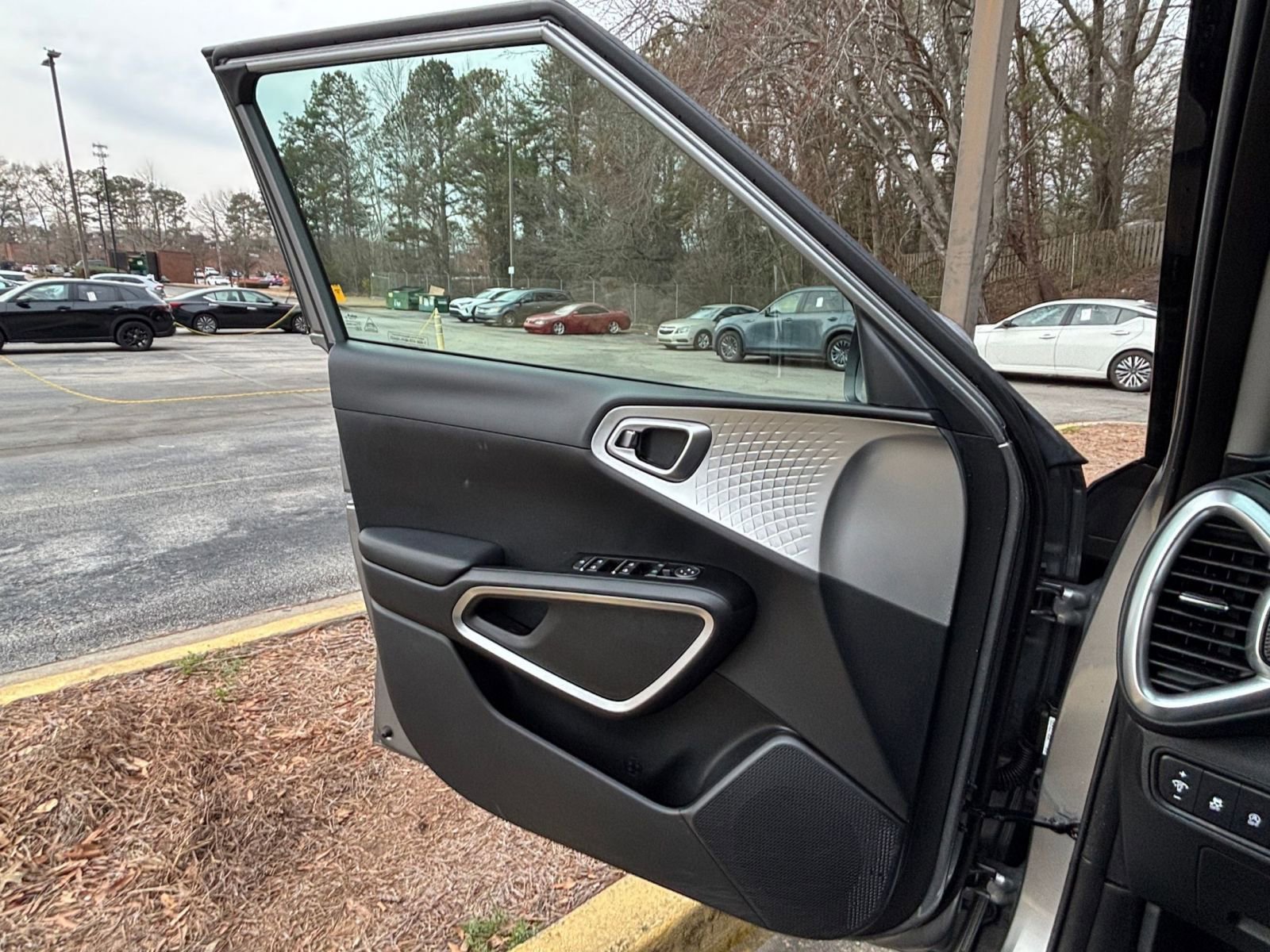 Thumbnail: 2025 Kia Soul - 18