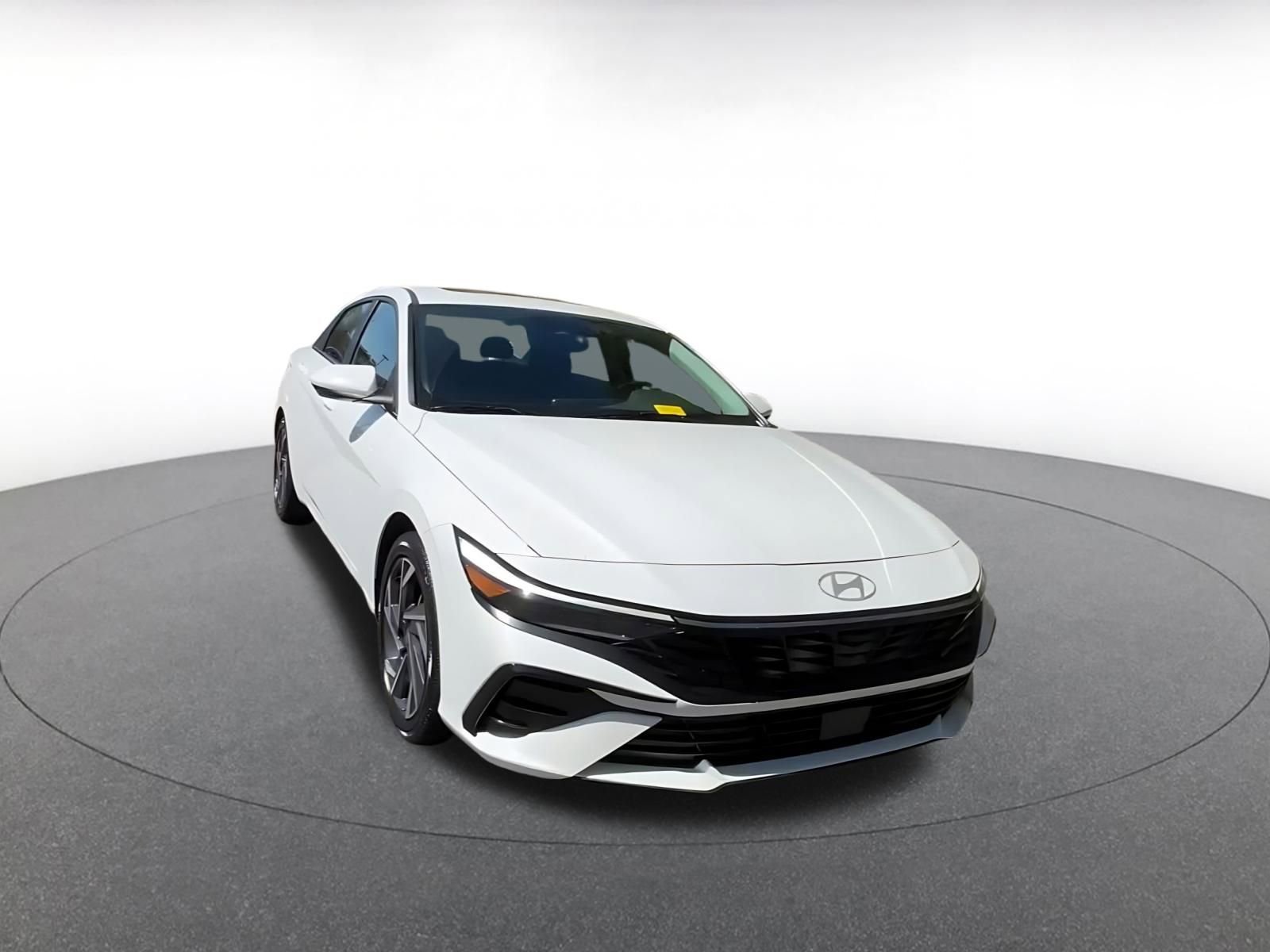 Thumbnail: 2025 Hyundai Elantra - 3