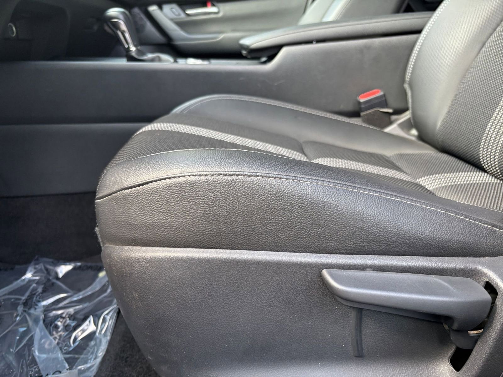 Thumbnail: 2025 Mazda CX-50 - 23