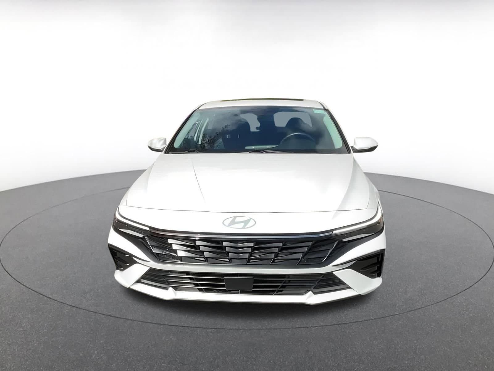 Thumbnail: 2025 Hyundai Elantra - 3