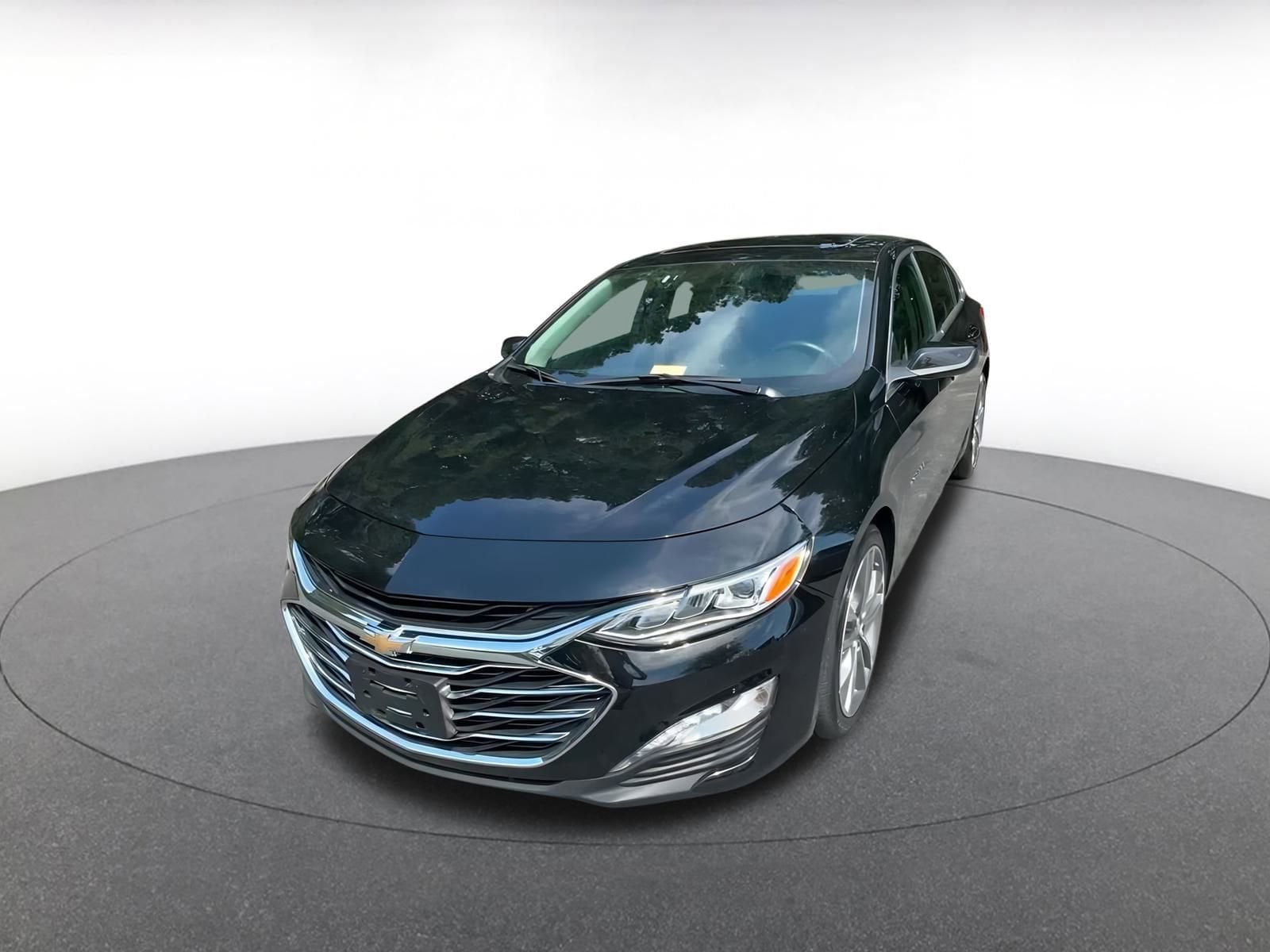 Thumbnail: 2024 Chevrolet Malibu - 6