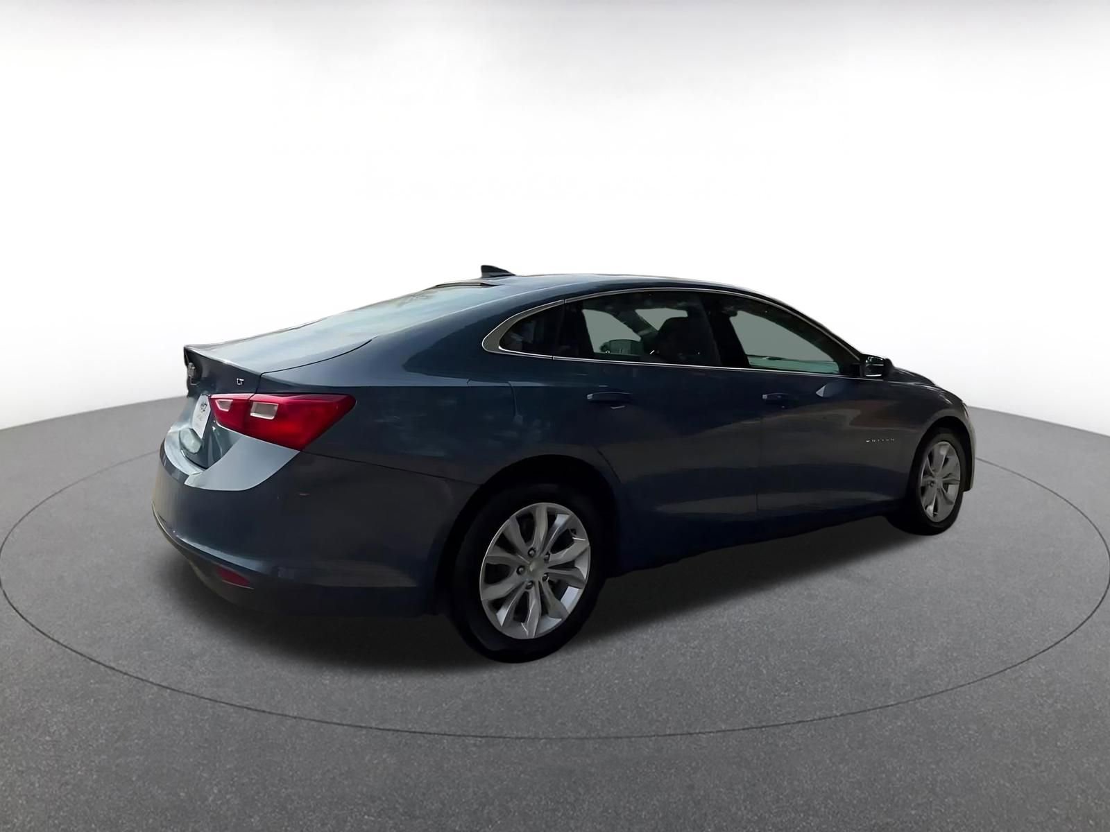 Thumbnail: 2024 Chevrolet Malibu - 15