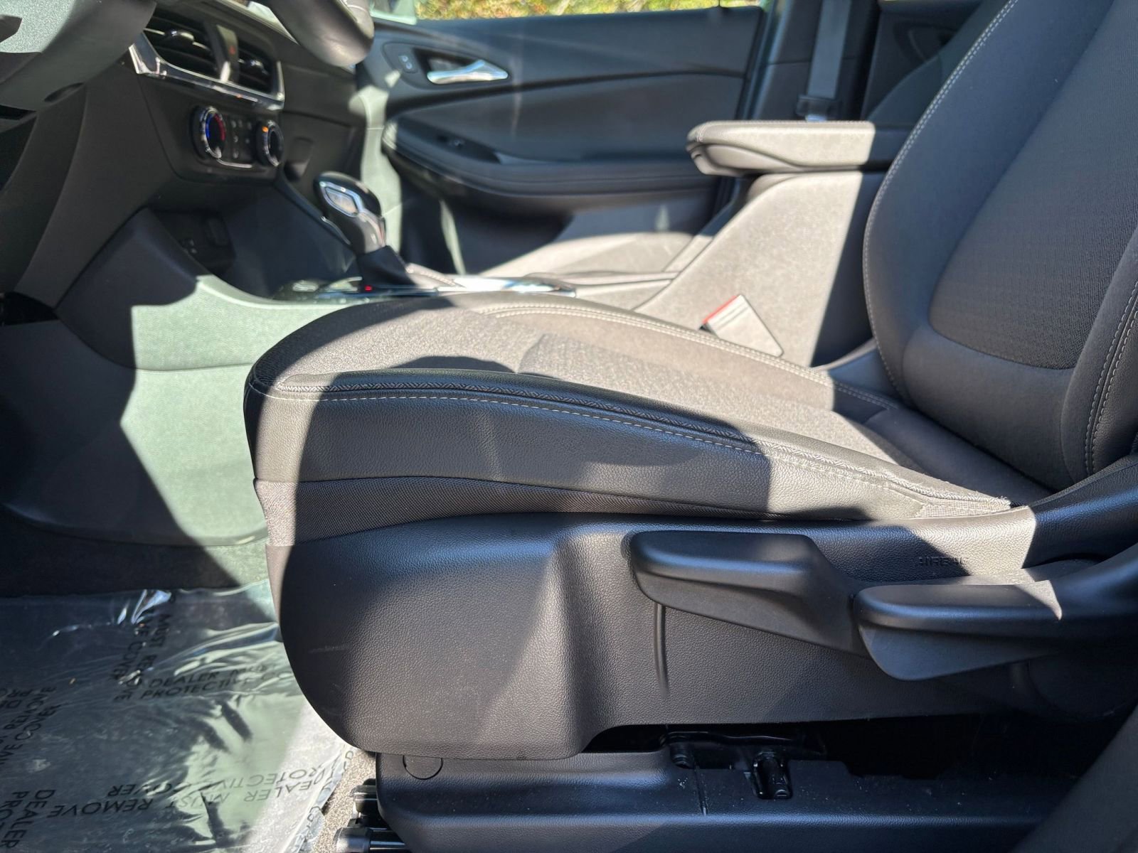 Thumbnail: 2025 Buick Encore GX - 23