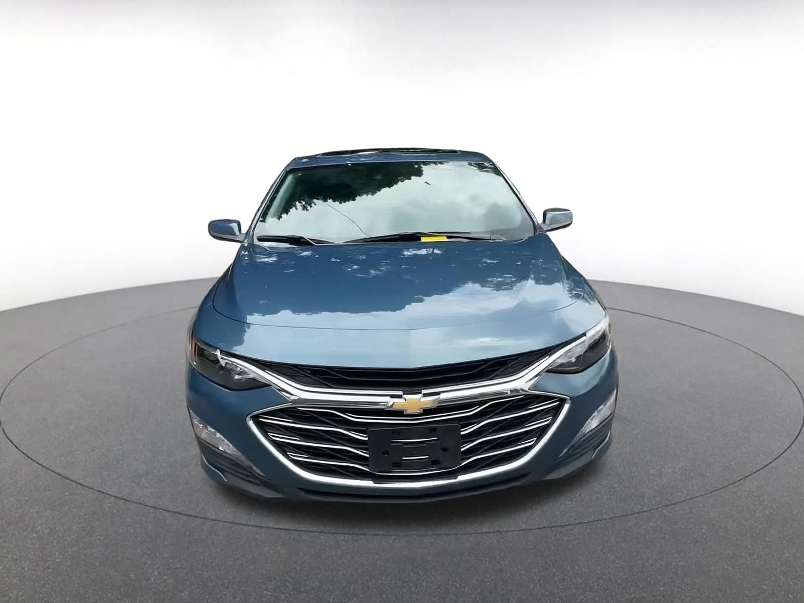 Thumbnail: 2024 Chevrolet Malibu - 5
