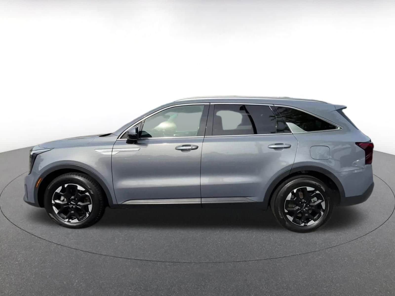 Thumbnail: 2024 Kia Sorento - 9