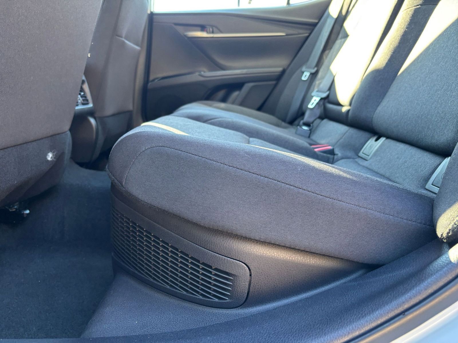 Thumbnail: 2025 Toyota Camry - 25