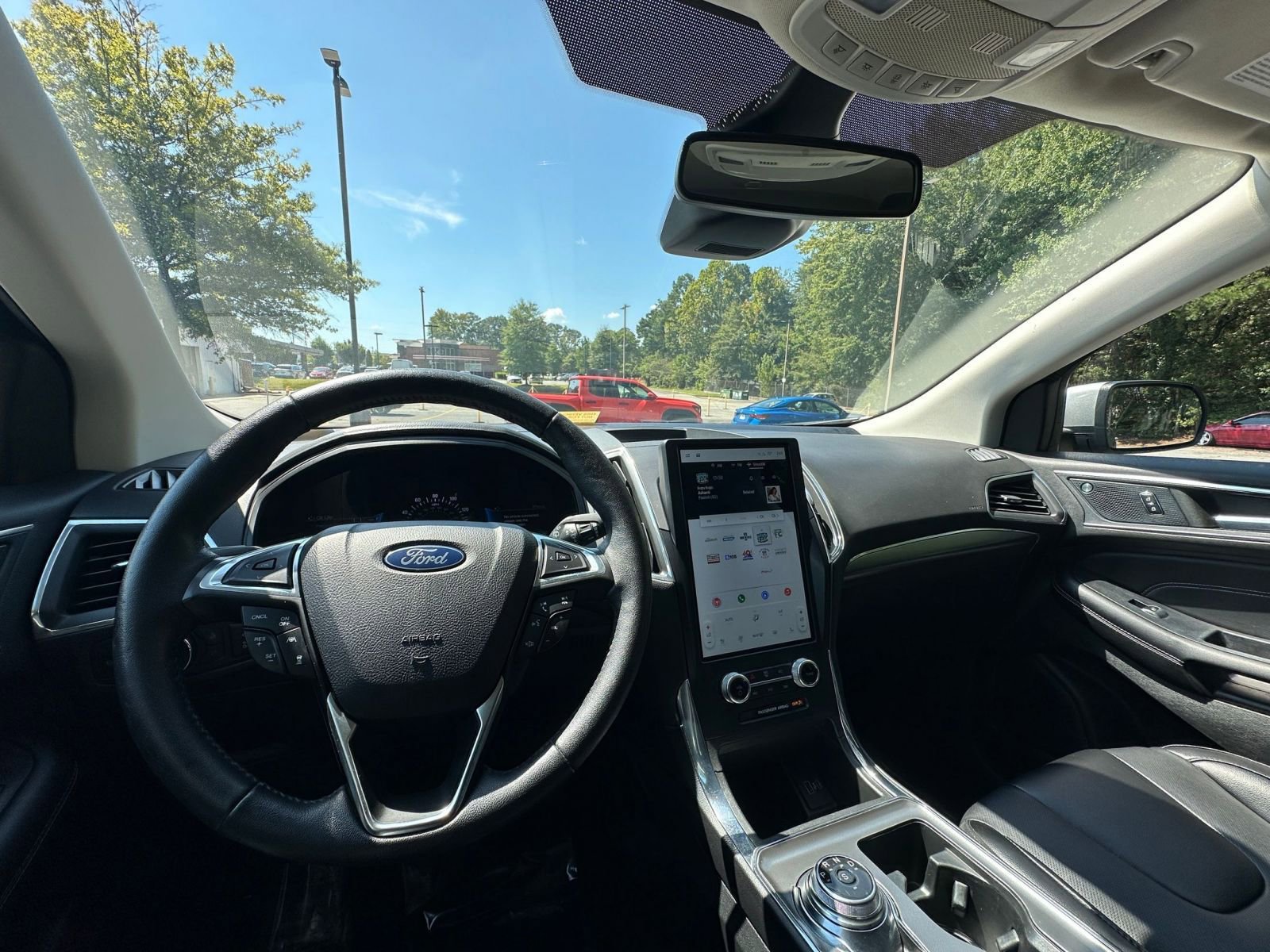 Thumbnail: 2022 Ford Edge - 33