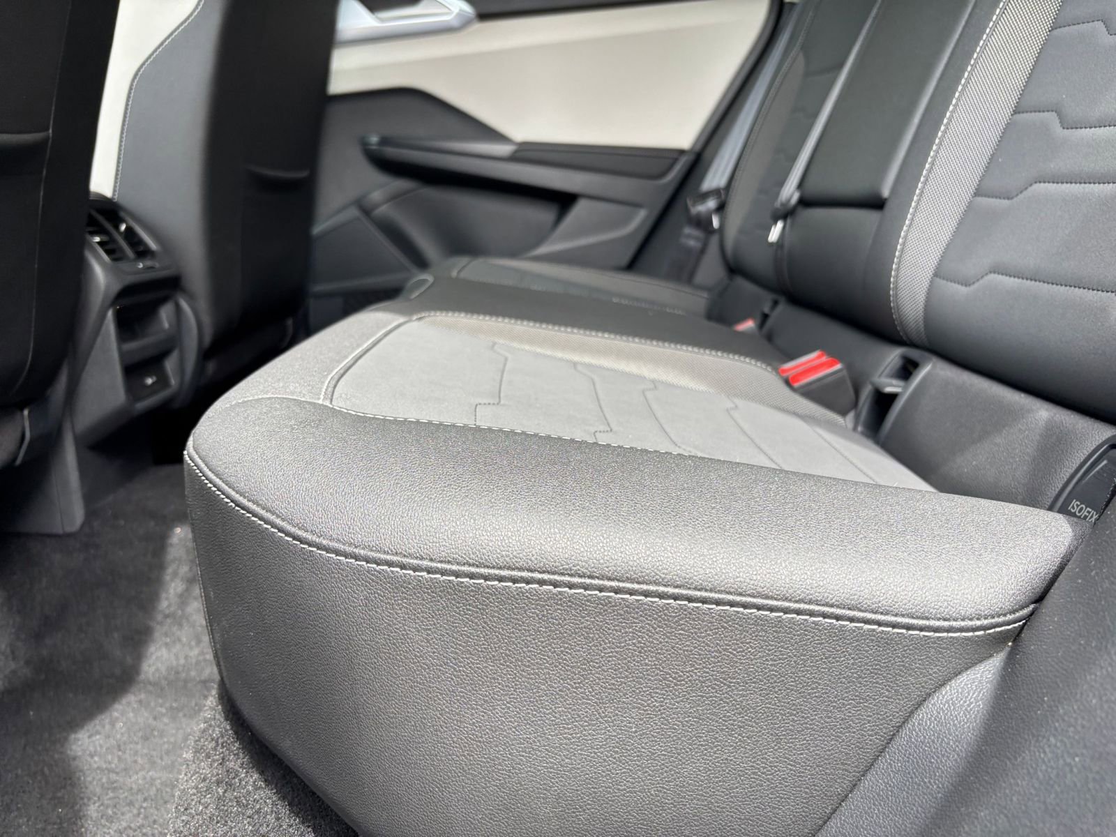 Thumbnail: 2025 Volkswagen Taos - 27