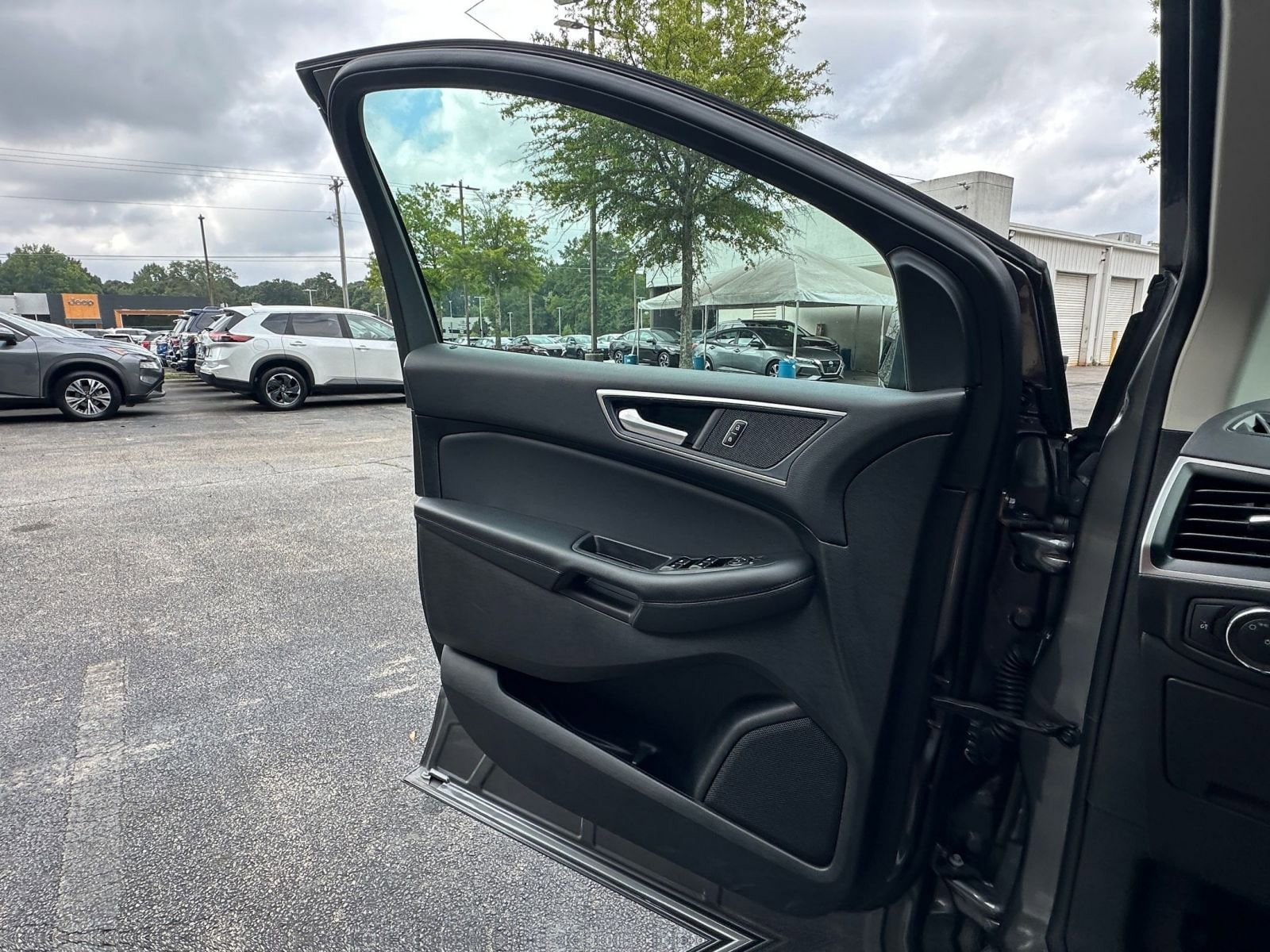 Thumbnail: 2024 Ford Edge - 20