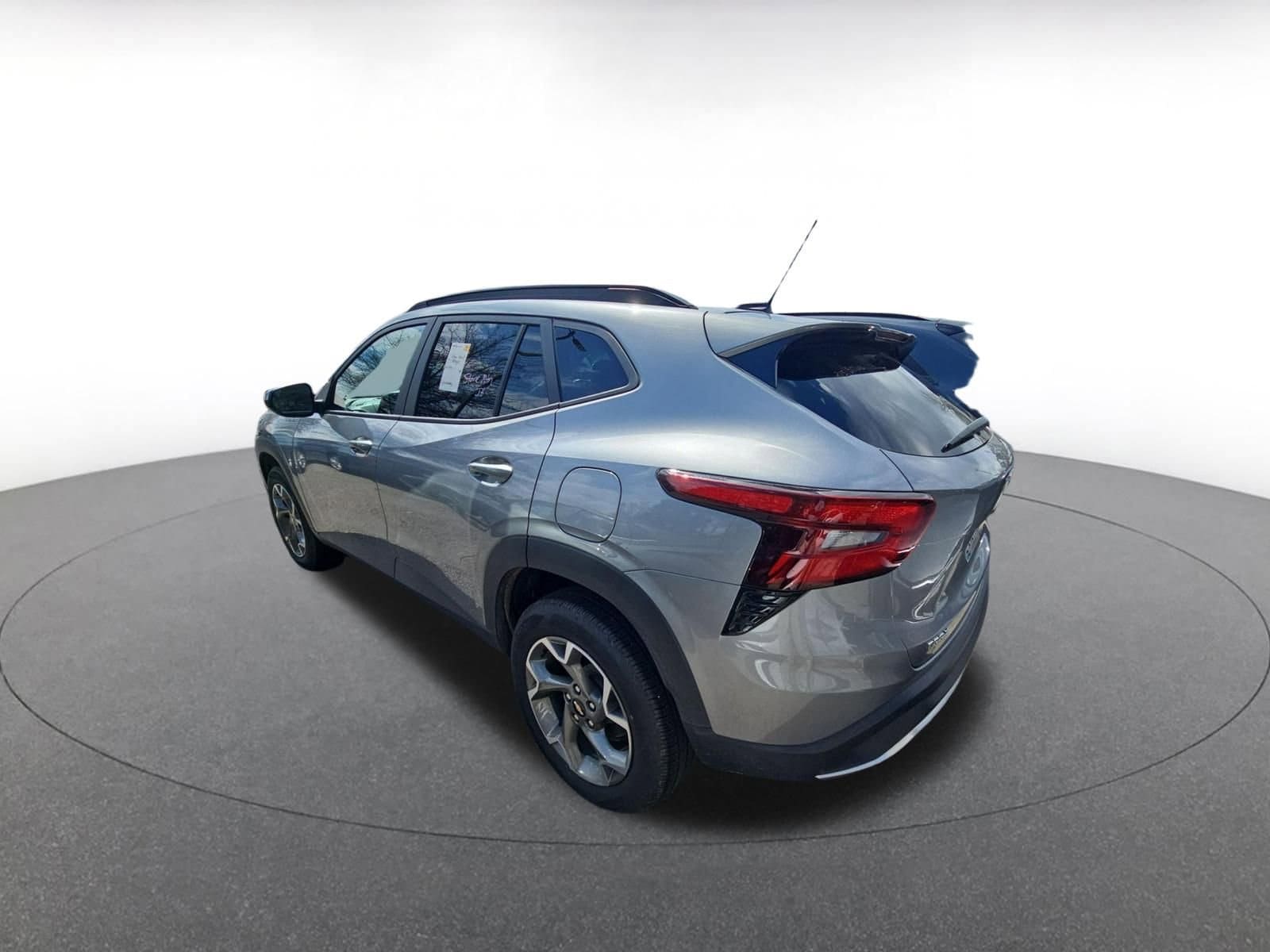 Thumbnail: 2025 Chevrolet Trax - 5