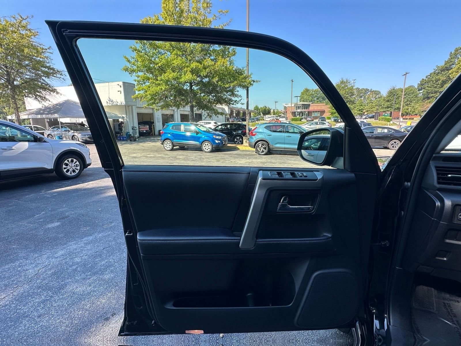 Thumbnail: 2024 Toyota 4Runner - 20