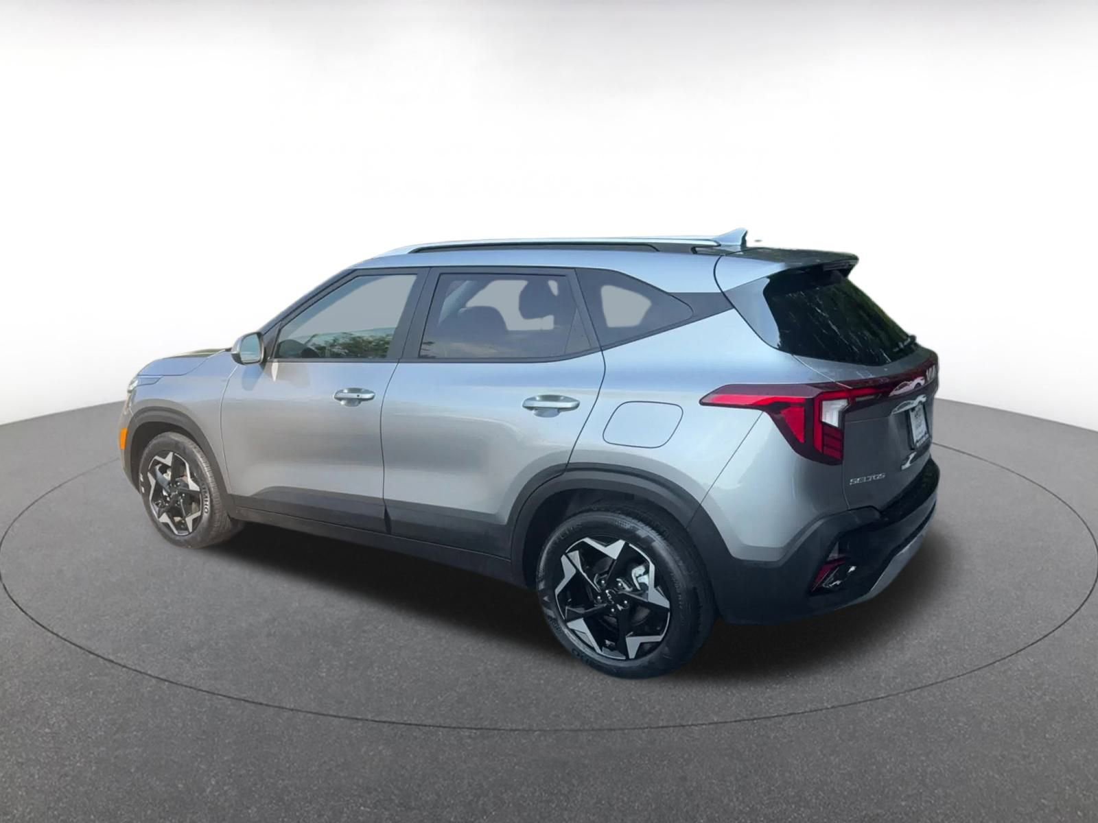 Thumbnail: 2025 Kia Seltos - 10
