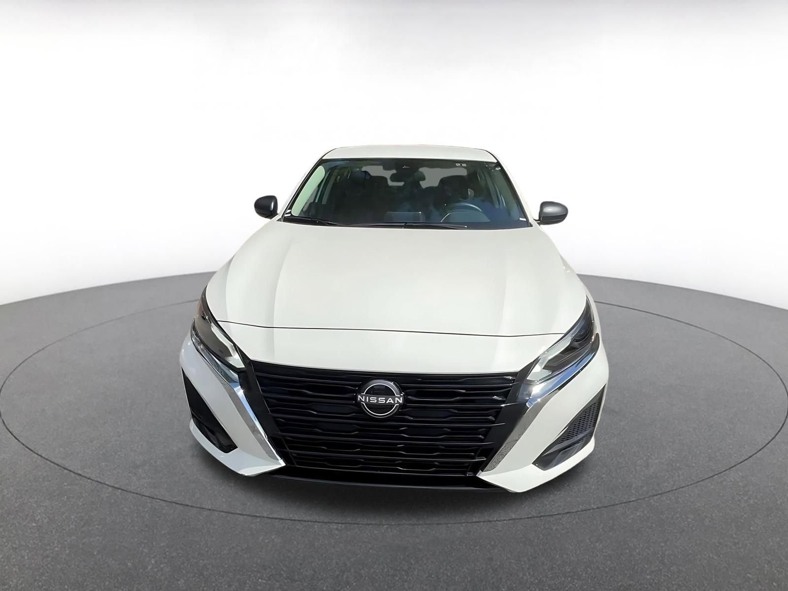 Thumbnail: 2025 Nissan Altima - 4