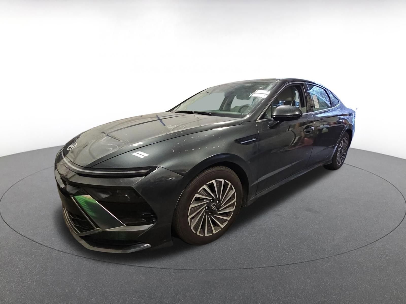 Thumbnail: 2025 Hyundai Sonata - 4