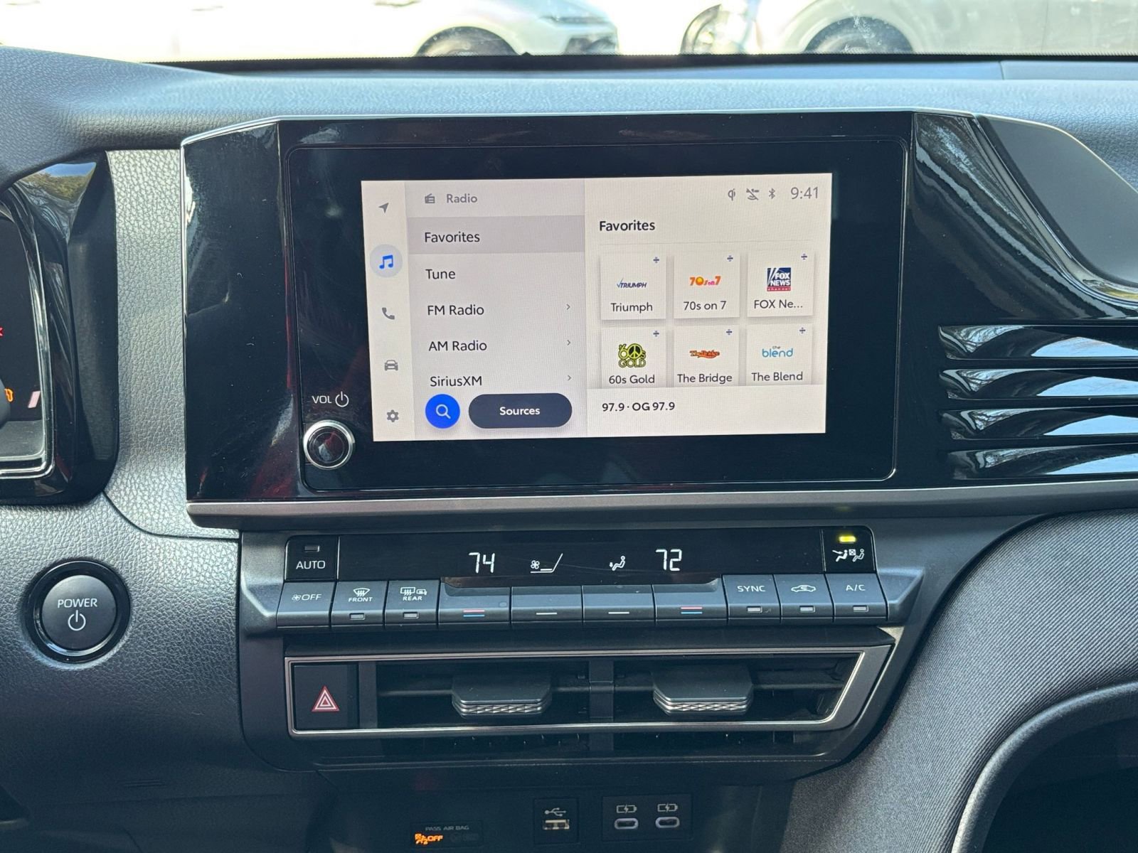 Thumbnail: 2025 Toyota Camry - 17