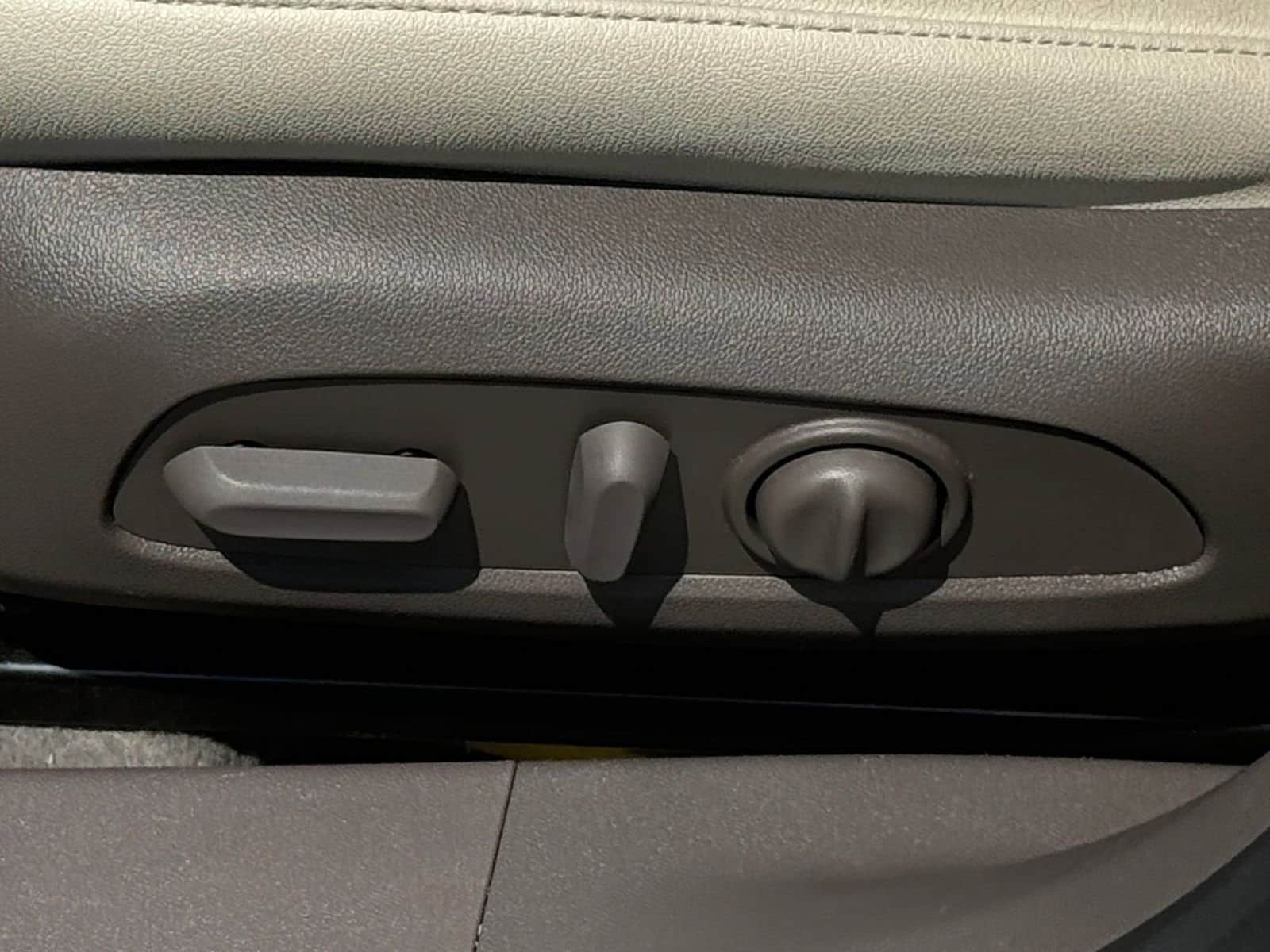 Thumbnail: 2024 Chevrolet Malibu - 23
