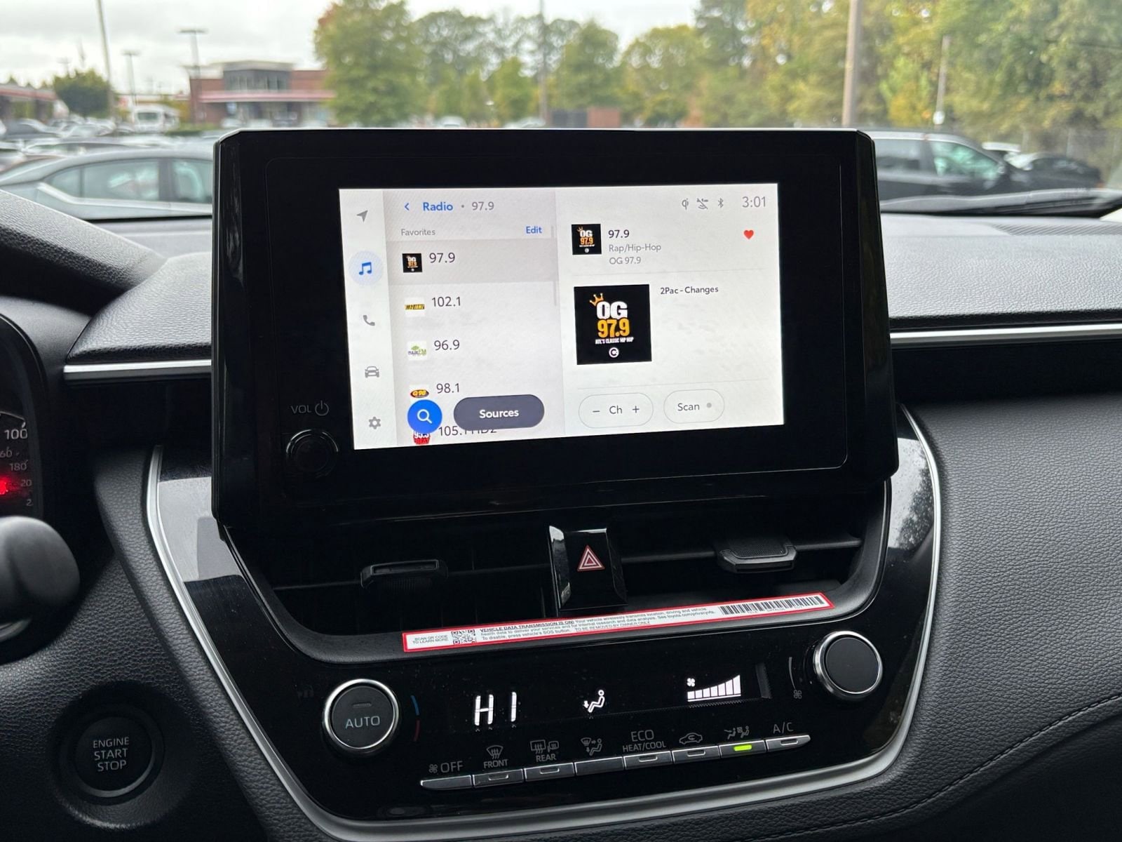 Thumbnail: 2025 Toyota Corolla Cross - 18