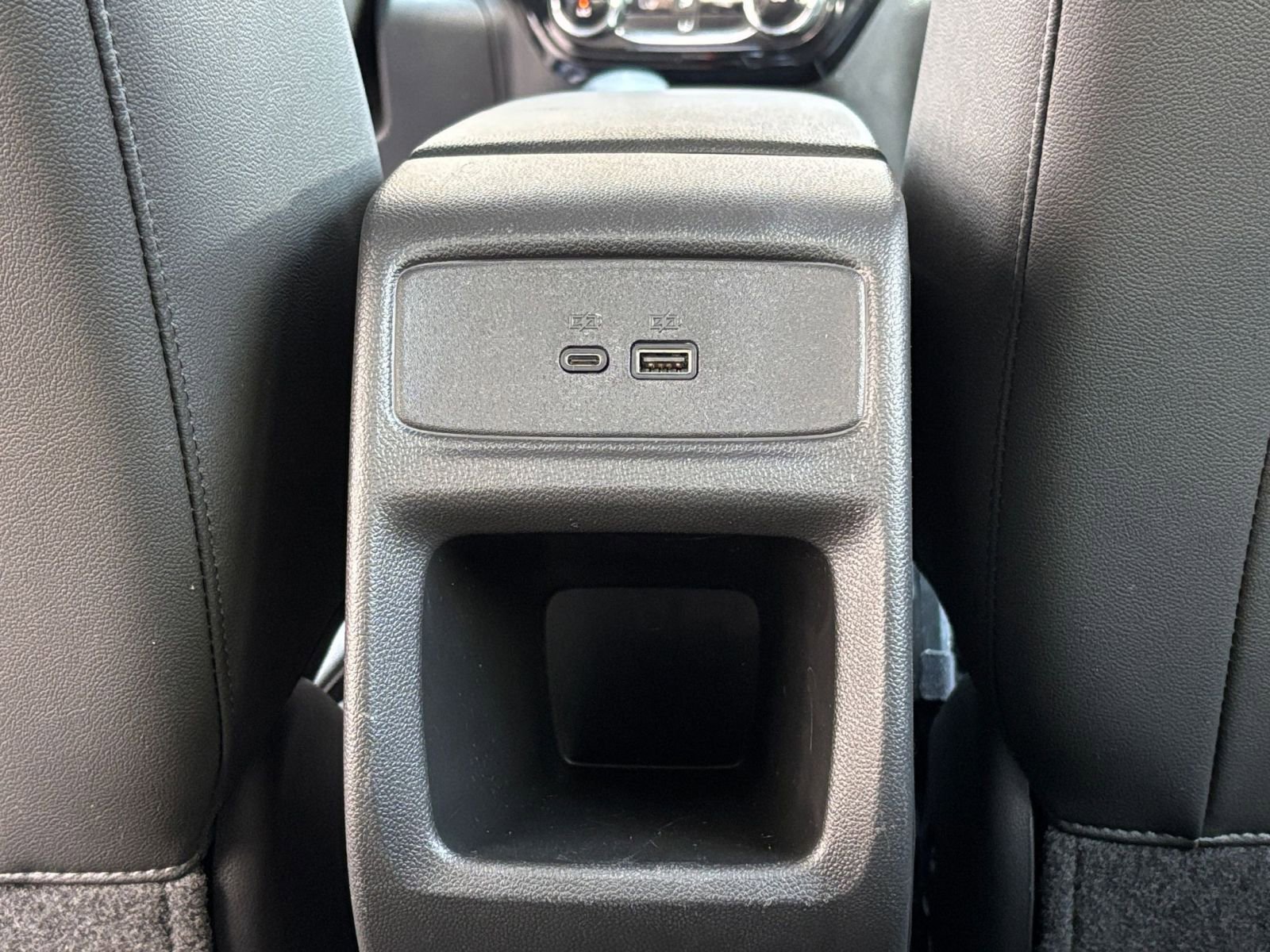 Thumbnail: 2025 Chevrolet Trax - 23