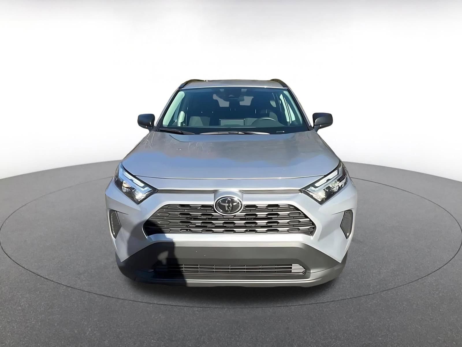 Thumbnail: 2025 Toyota RAV4 - 3