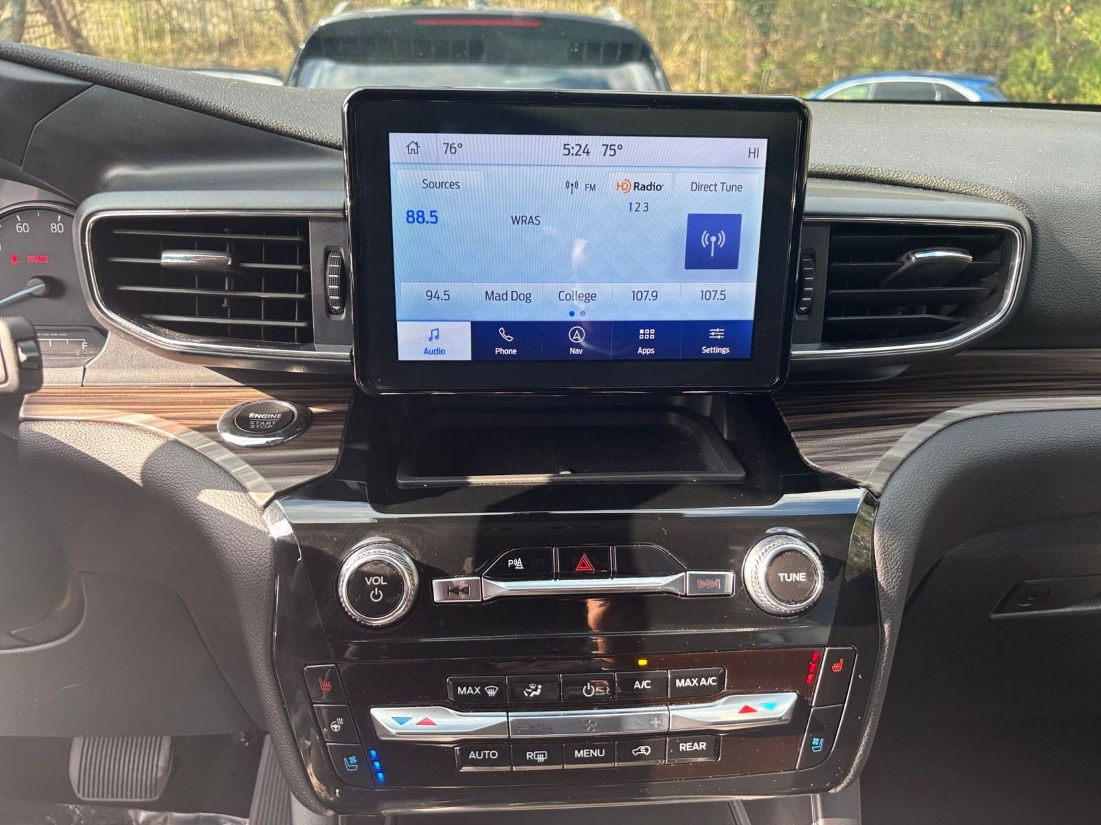 Thumbnail: 2024 Ford Explorer - 20