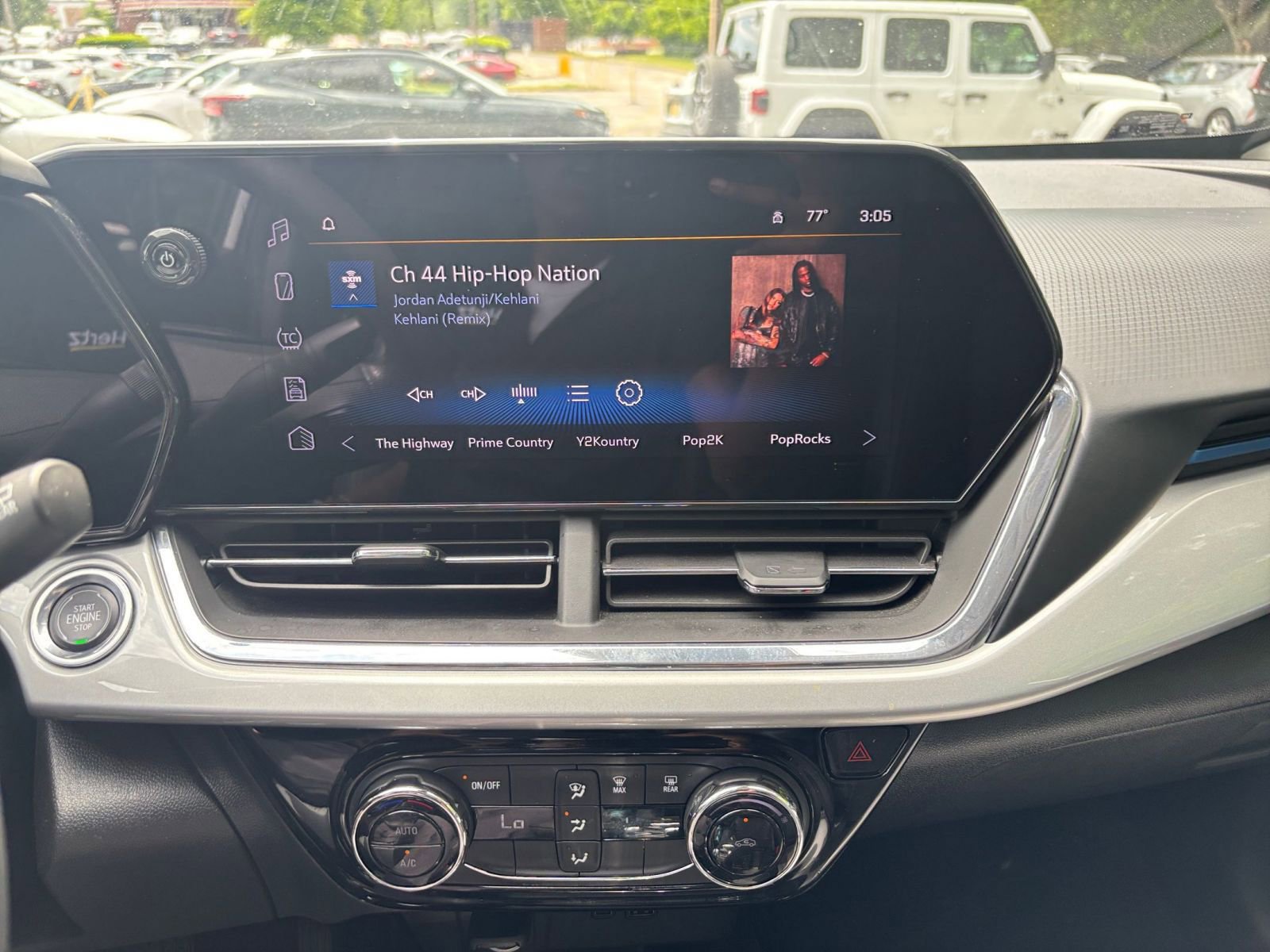 Thumbnail: 2025 Chevrolet Trax - 17