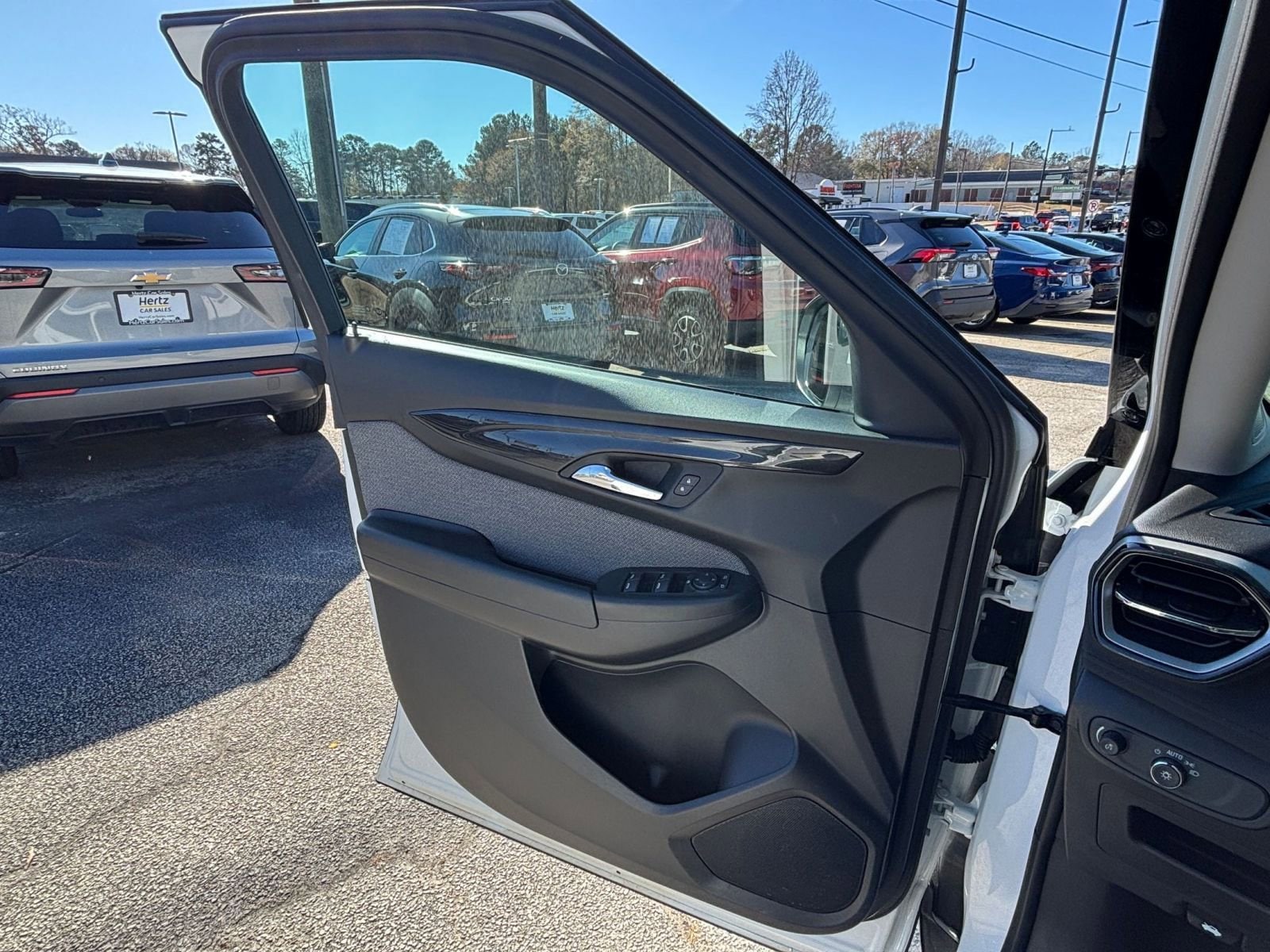 Thumbnail: 2025 Chevrolet TrailBlazer - 20