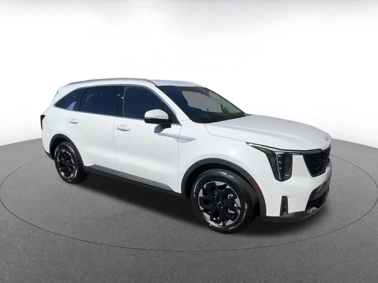 2024 Kia Sorento S 2