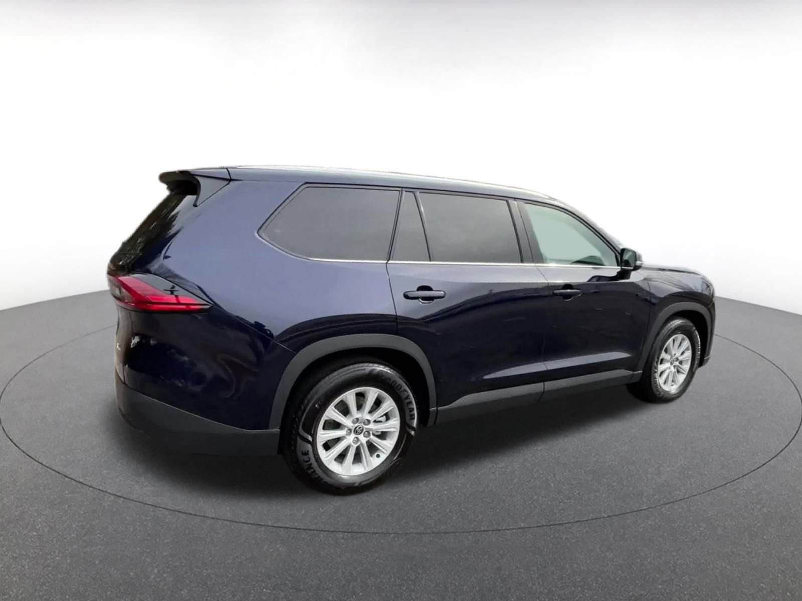 Thumbnail: 2025 Toyota Grand Highlander - 15