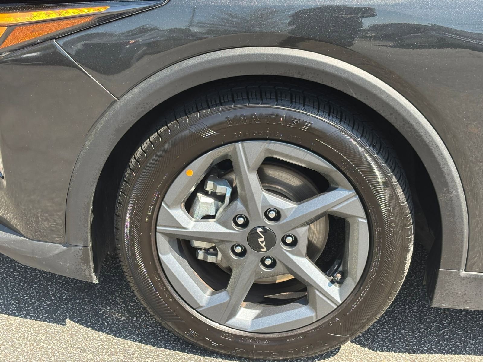 Thumbnail: 2025 Kia K4 - 31