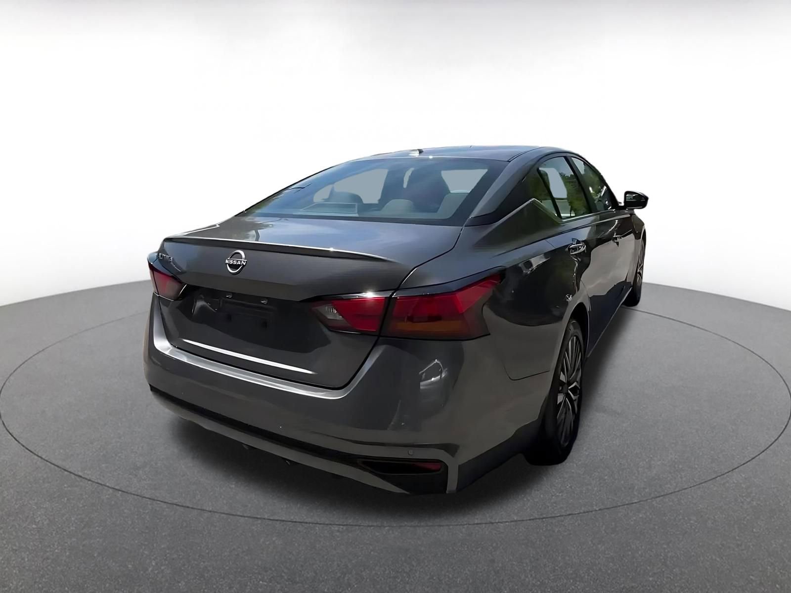 Thumbnail: 2025 Nissan Altima - 14