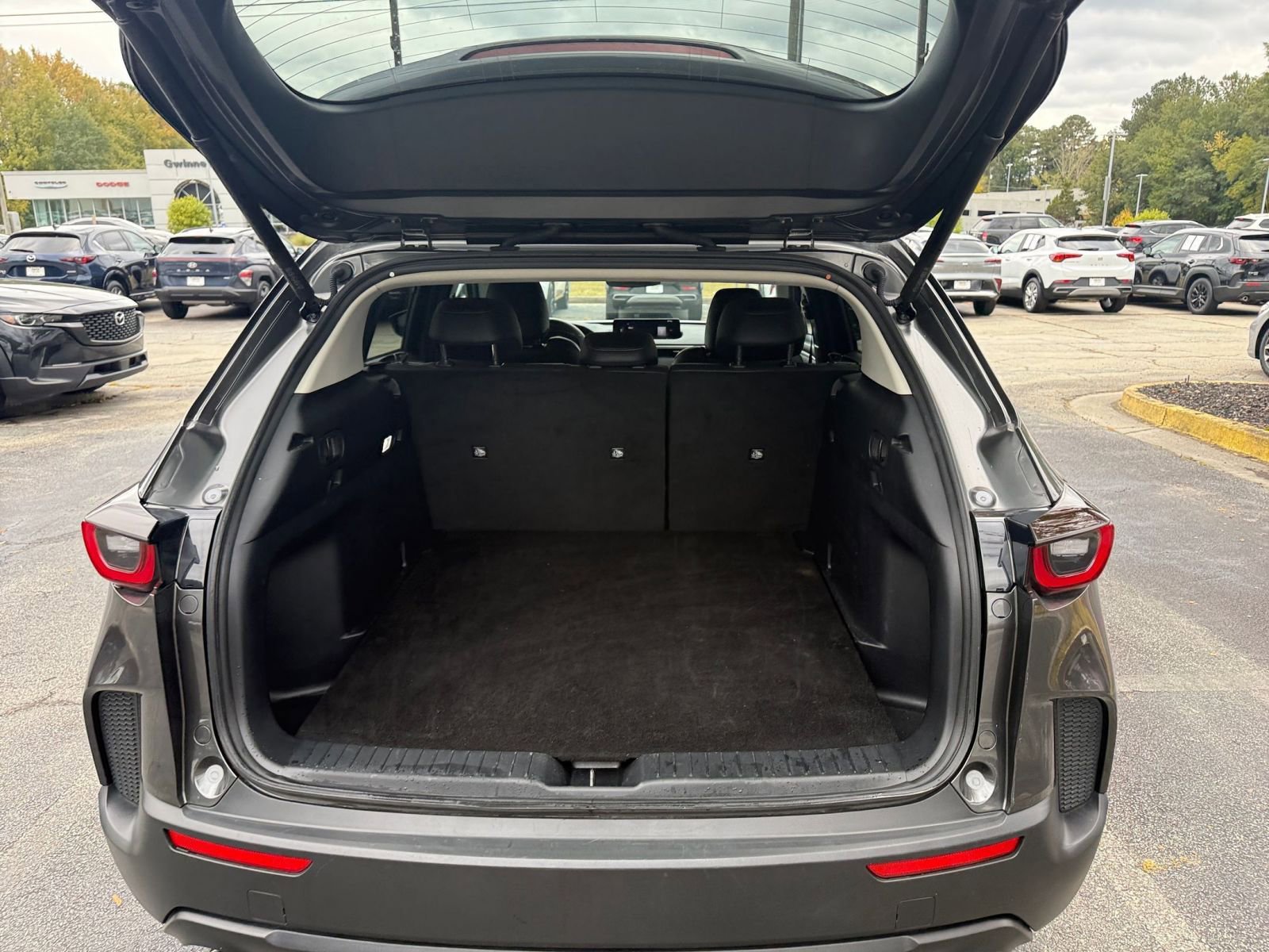 Thumbnail: 2025 Mazda CX-50 - 31