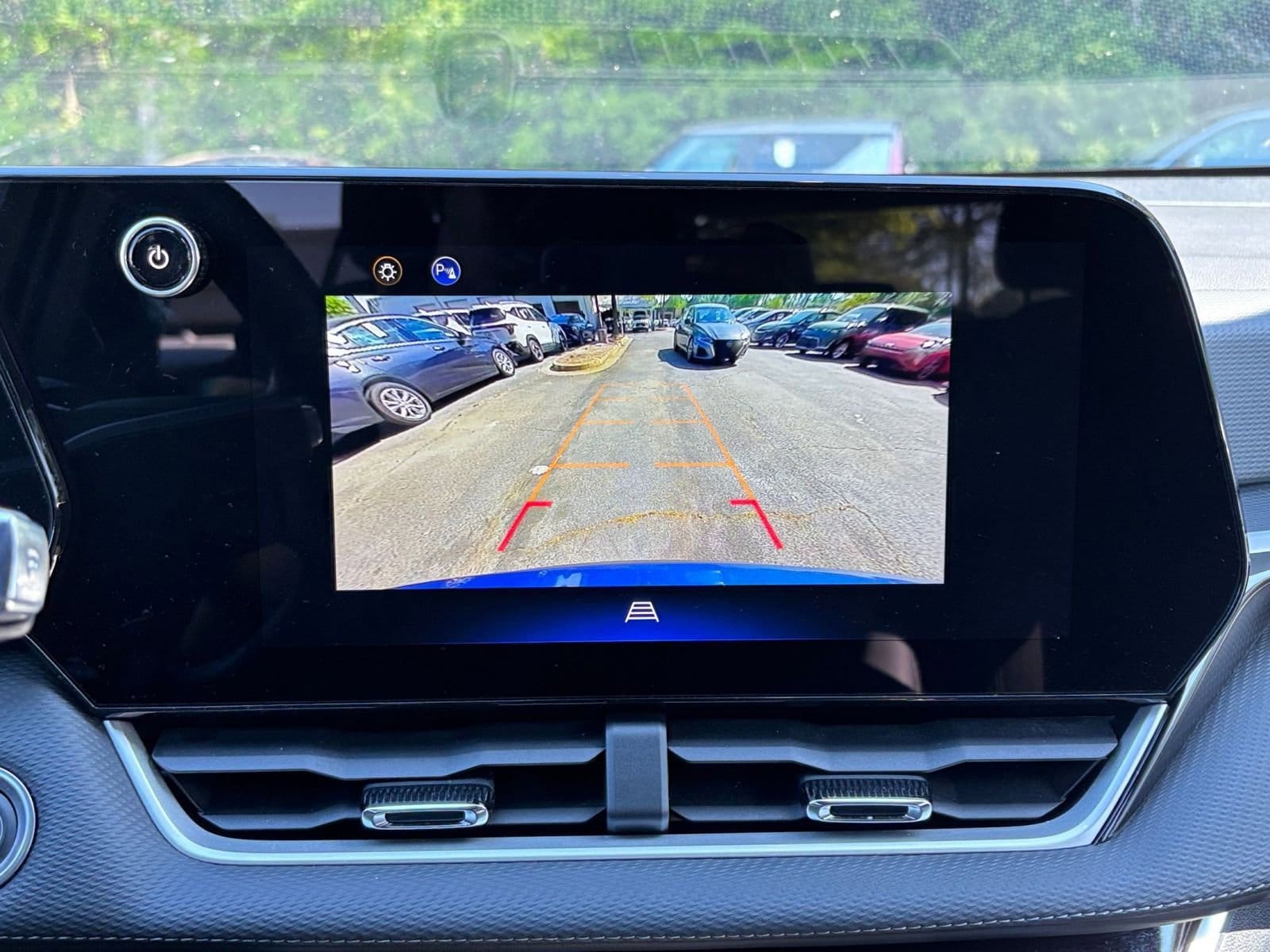 Thumbnail: 2025 Chevrolet Equinox - 24