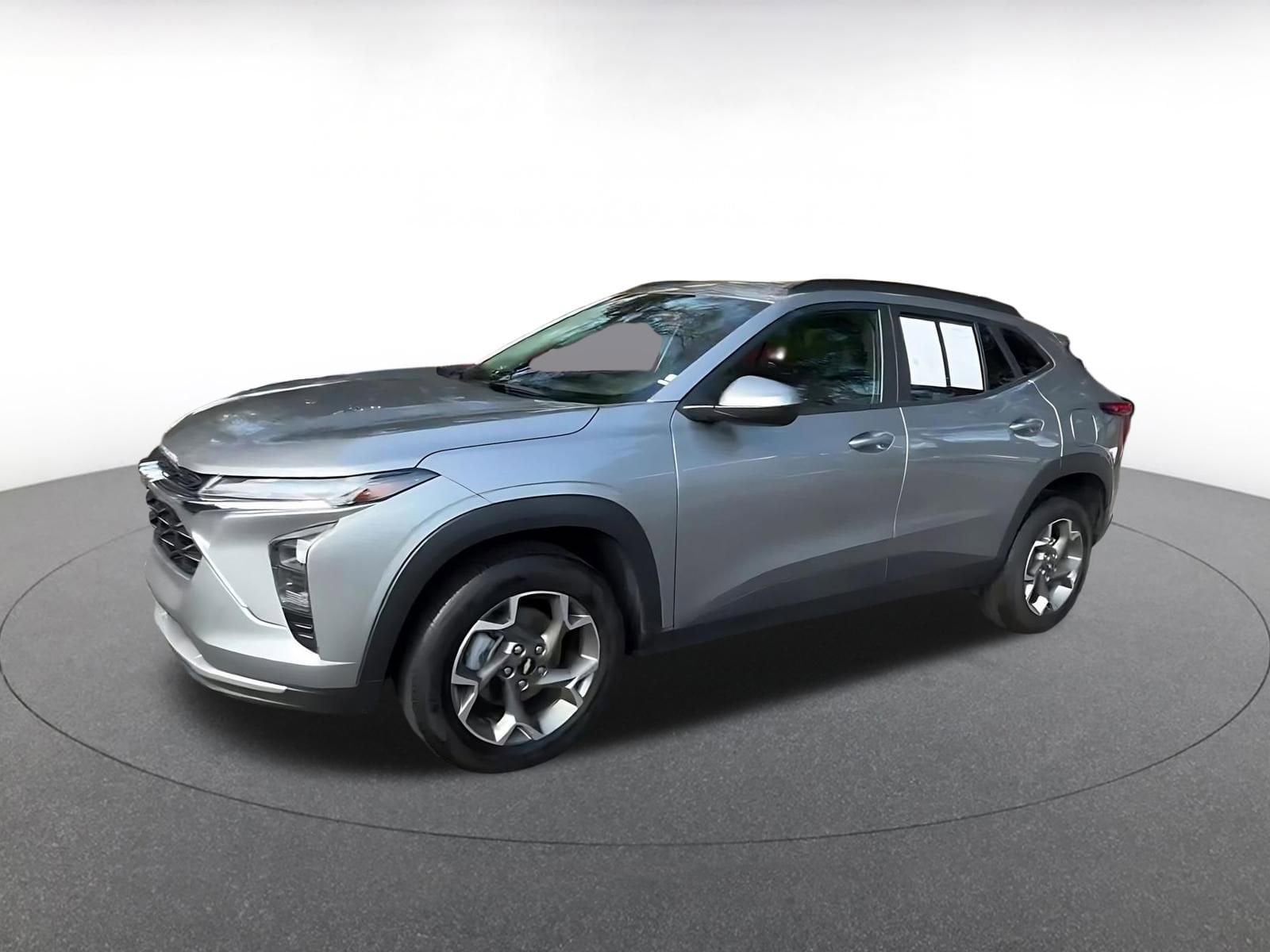 Thumbnail: 2025 Chevrolet Trax - 8