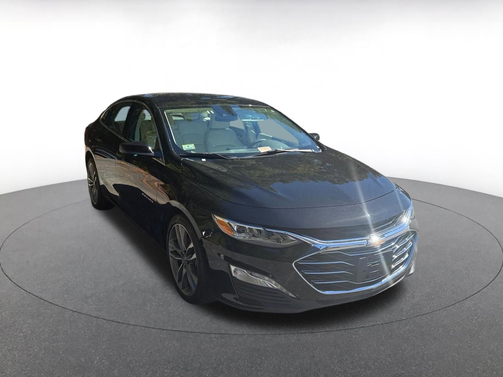 Thumbnail: 2024 Chevrolet Malibu - 1