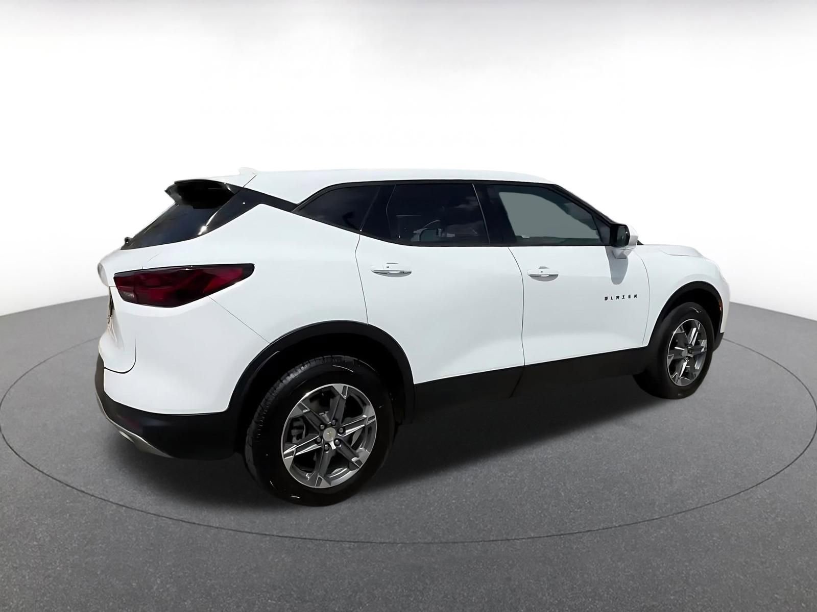 Thumbnail: 2024 Chevrolet Blazer - 15