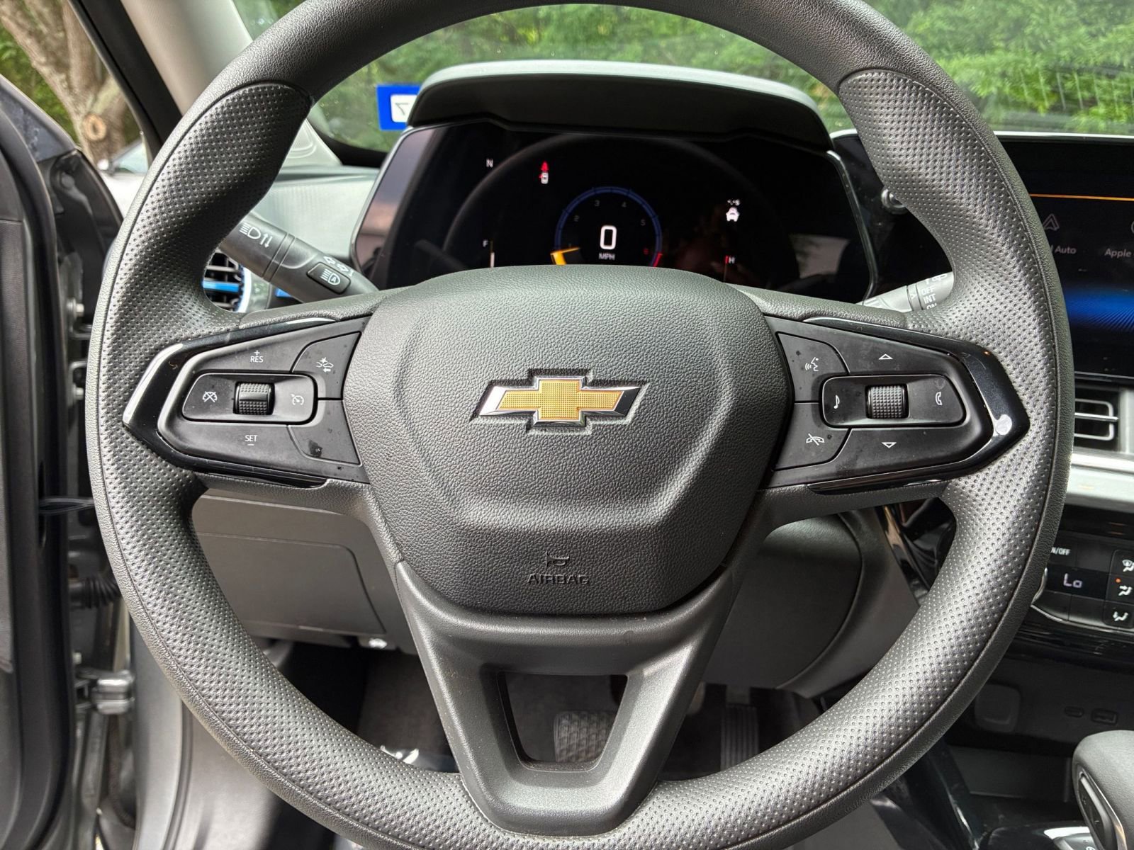 Thumbnail: 2025 Chevrolet Trax - 30