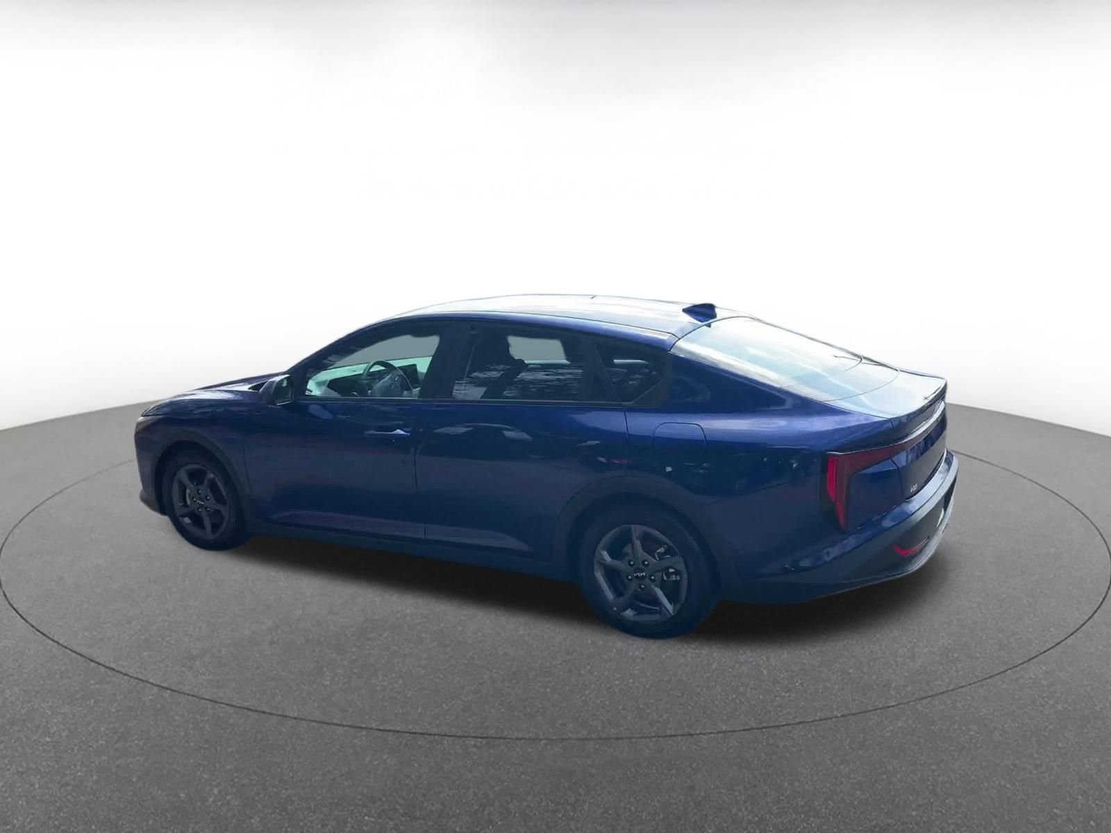 Thumbnail: 2025 Kia K4 - 10