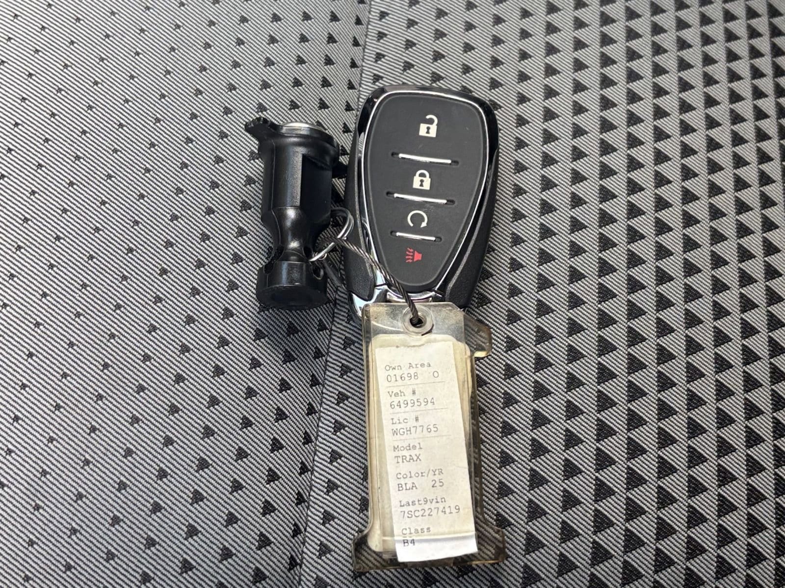 Thumbnail: 2025 Chevrolet Trax - 25